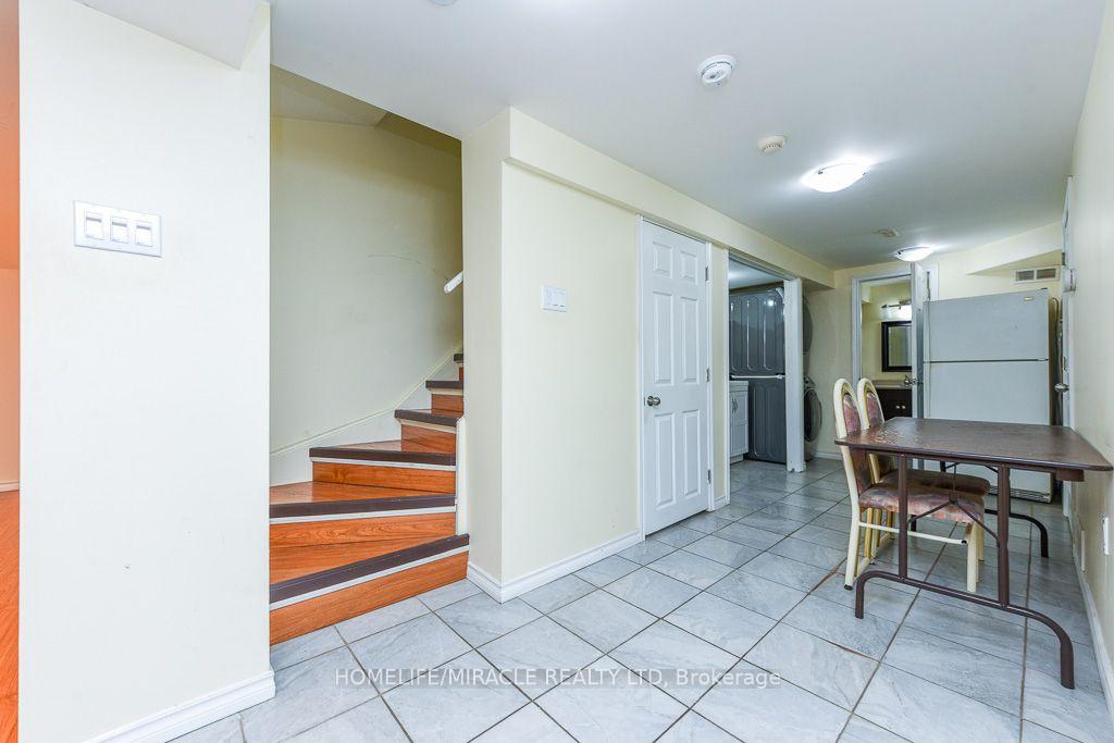 Photo 43 of 49 Seaside Circle, Brampton, Sandringham-Wellington — HOMEH