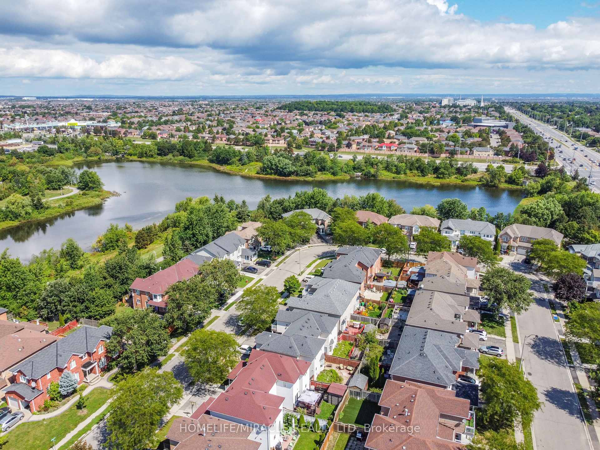 Photo 51 of 49 Seaside Circle, Brampton, Sandringham-Wellington — HOMEH
