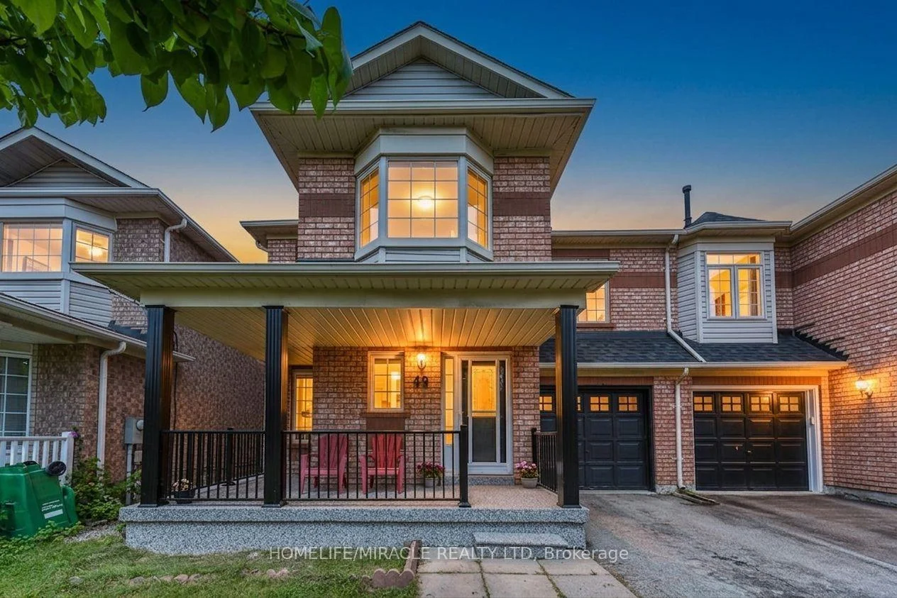 Photo 3 of 49 Seaside Circle, Brampton, Sandringham-Wellington — HOMEH