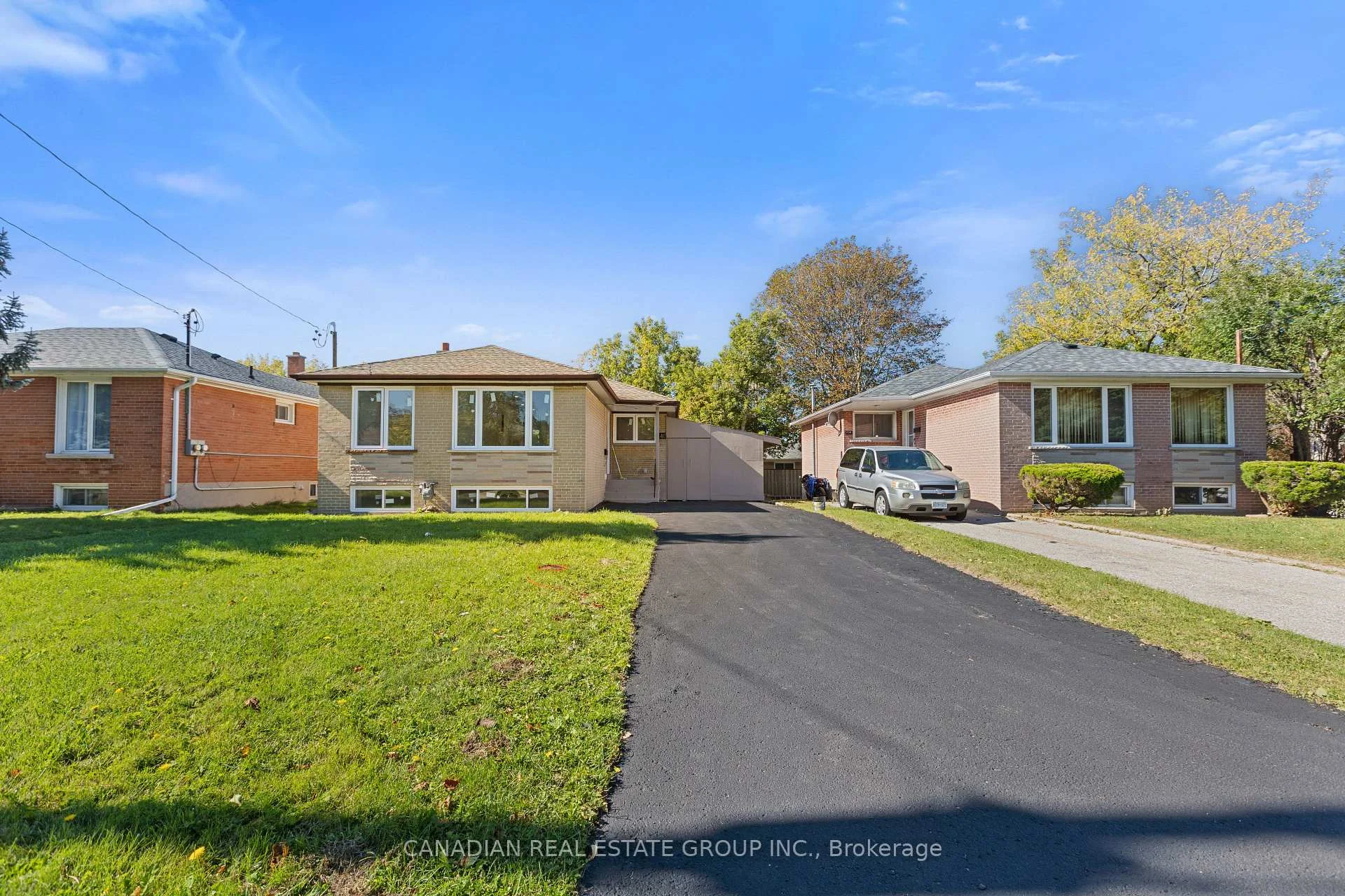 Photo 5 of 440 Macaulay Street, Oshawa, Donevan — HOMEH