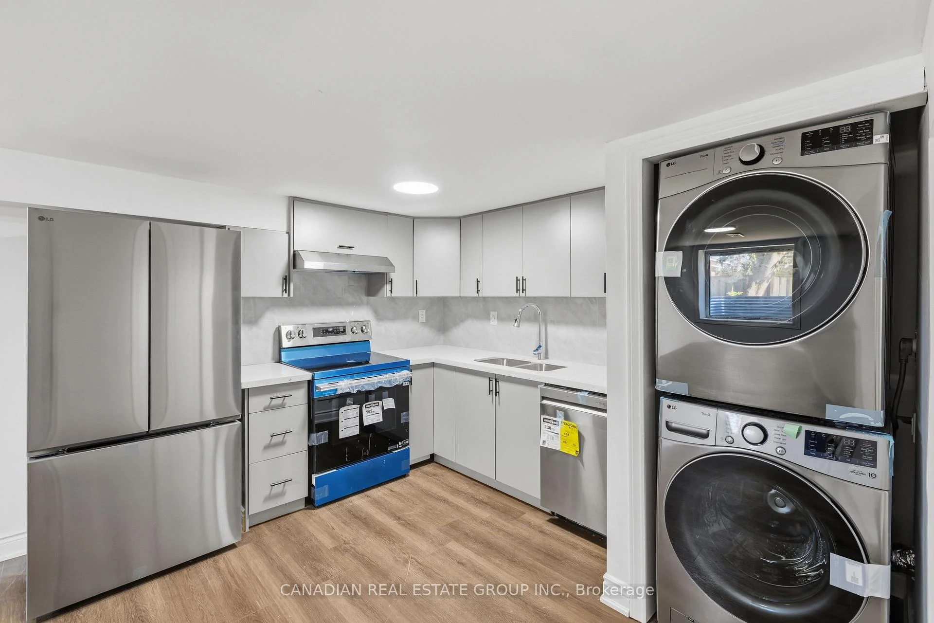 Photo 55 of 440 Macaulay Street, Oshawa, Donevan — HOMEH