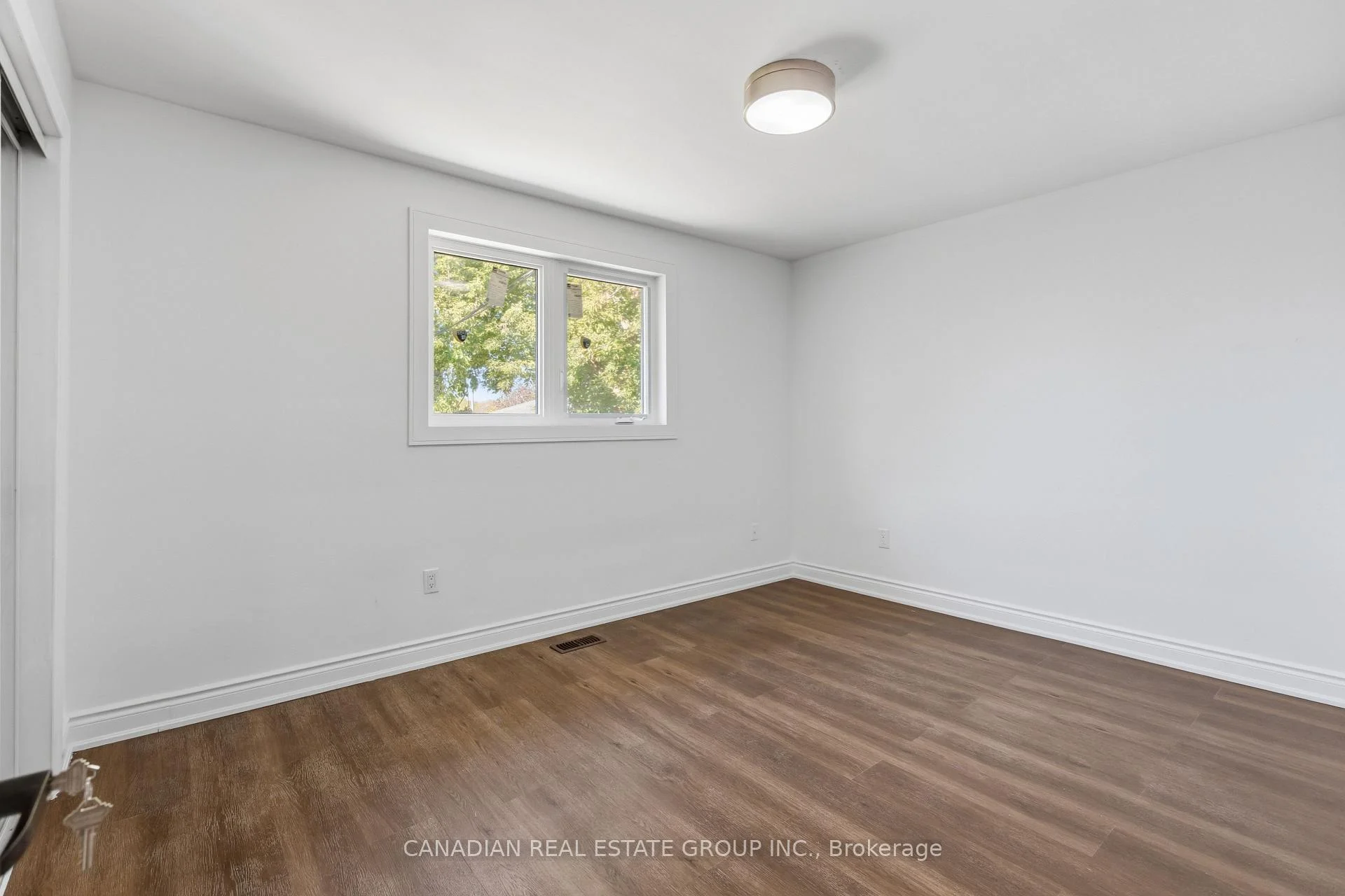 Photo 45 of 440 Macaulay Street, Oshawa, Donevan — HOMEH