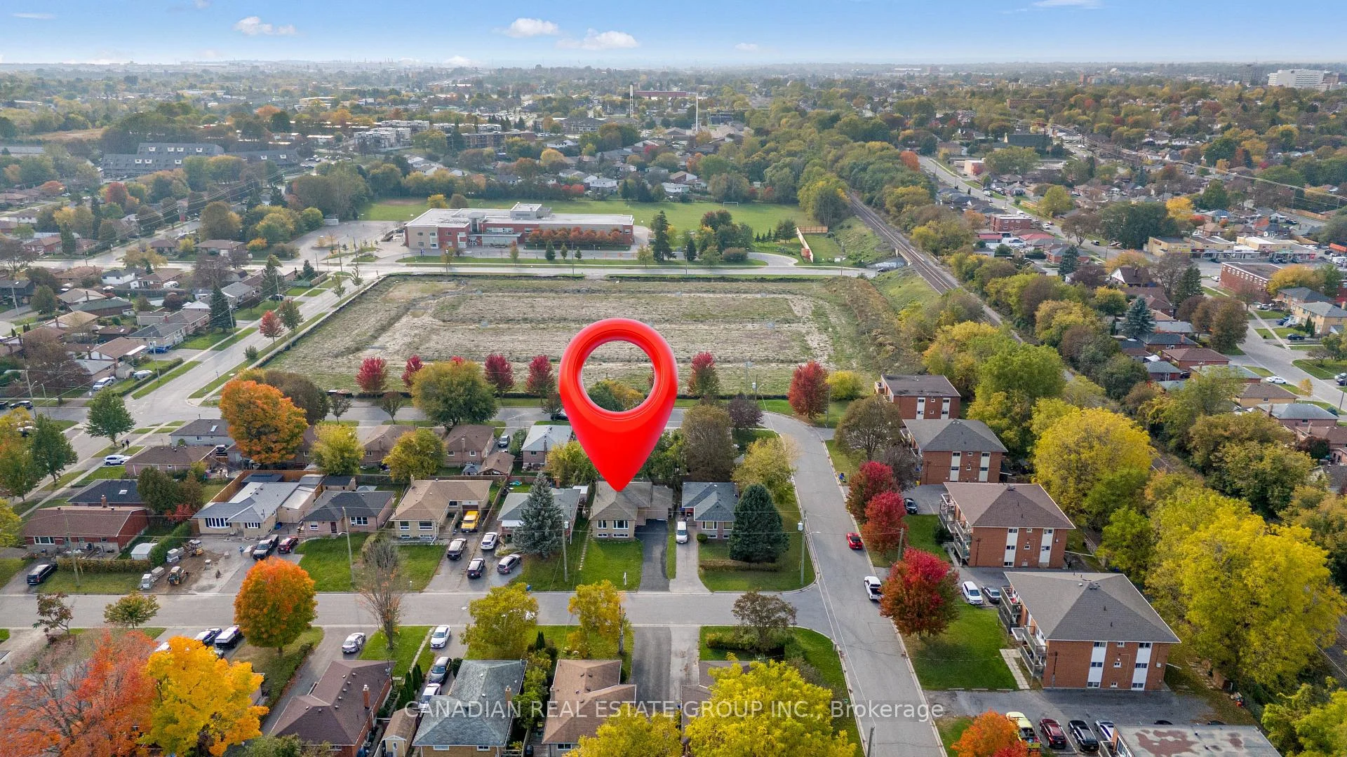 Photo 17 of 440 Macaulay Street, Oshawa, Donevan — HOMEH