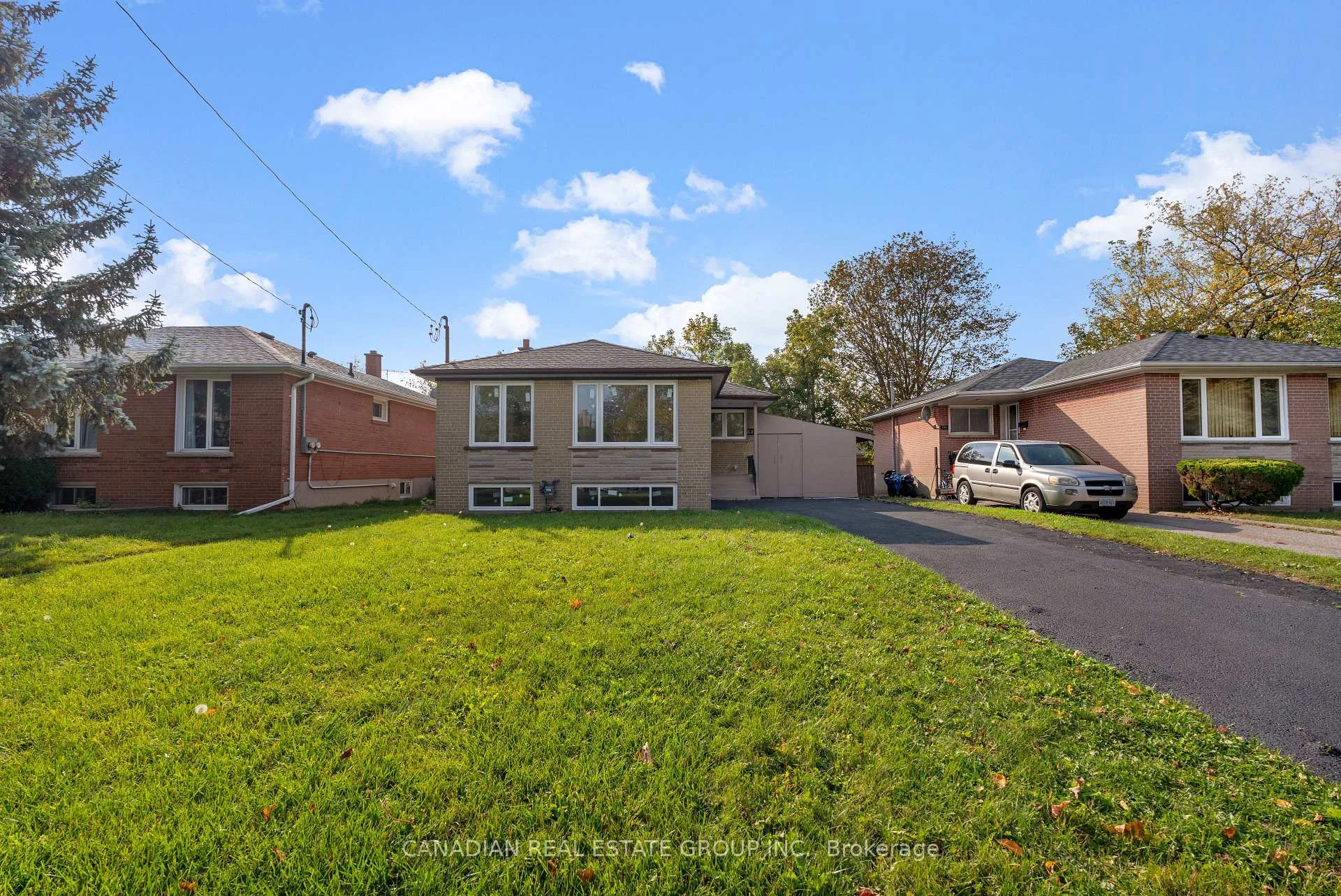 Photo 12 of 440 Macaulay Street, Oshawa, Donevan — HOMEH