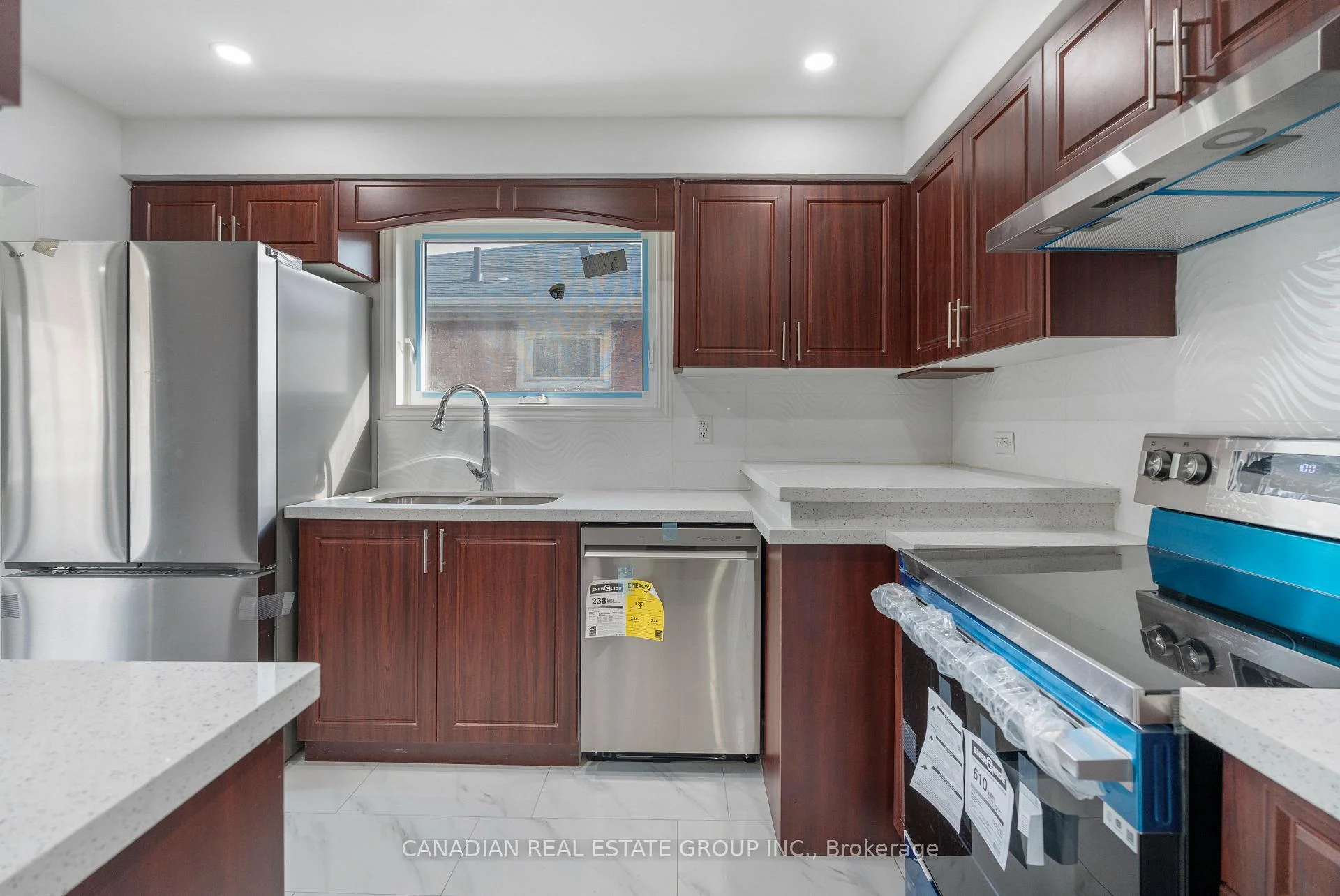 Photo 42 of 440 Macaulay Street, Oshawa, Donevan — HOMEH