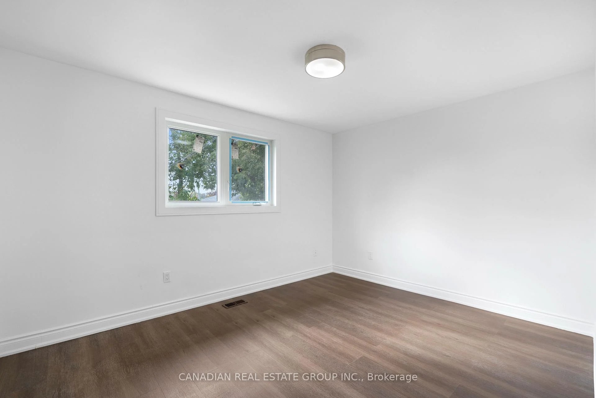 Photo 62 of 440 Macaulay Street, Oshawa, Donevan — HOMEH