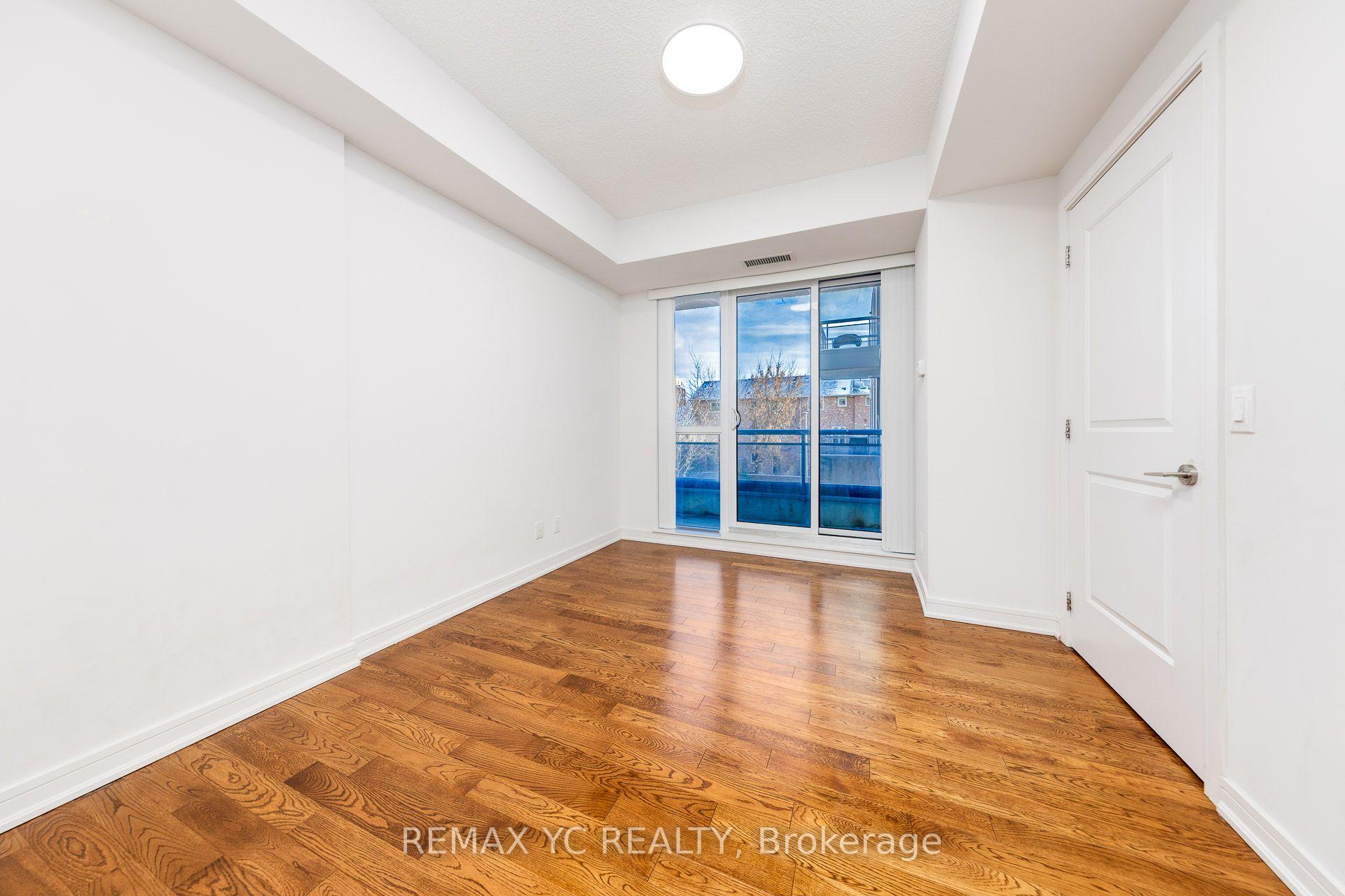 Photo 12 of Unit 201, 9191 Yonge Street, Richmond Hill, Langstaff — HOMEH