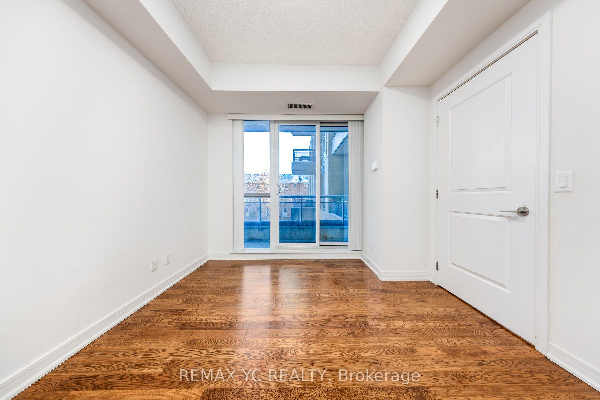 Photo 13 of Unit 201, 9191 Yonge Street, Richmond Hill, Langstaff — HOMEH