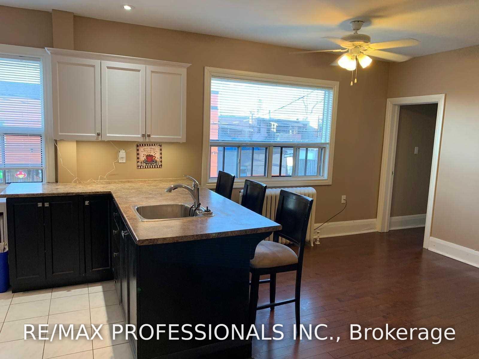 Photo 5 of Unit 3, 1 Primrose Avenue, Etobicoke, Mimico — HOMEH