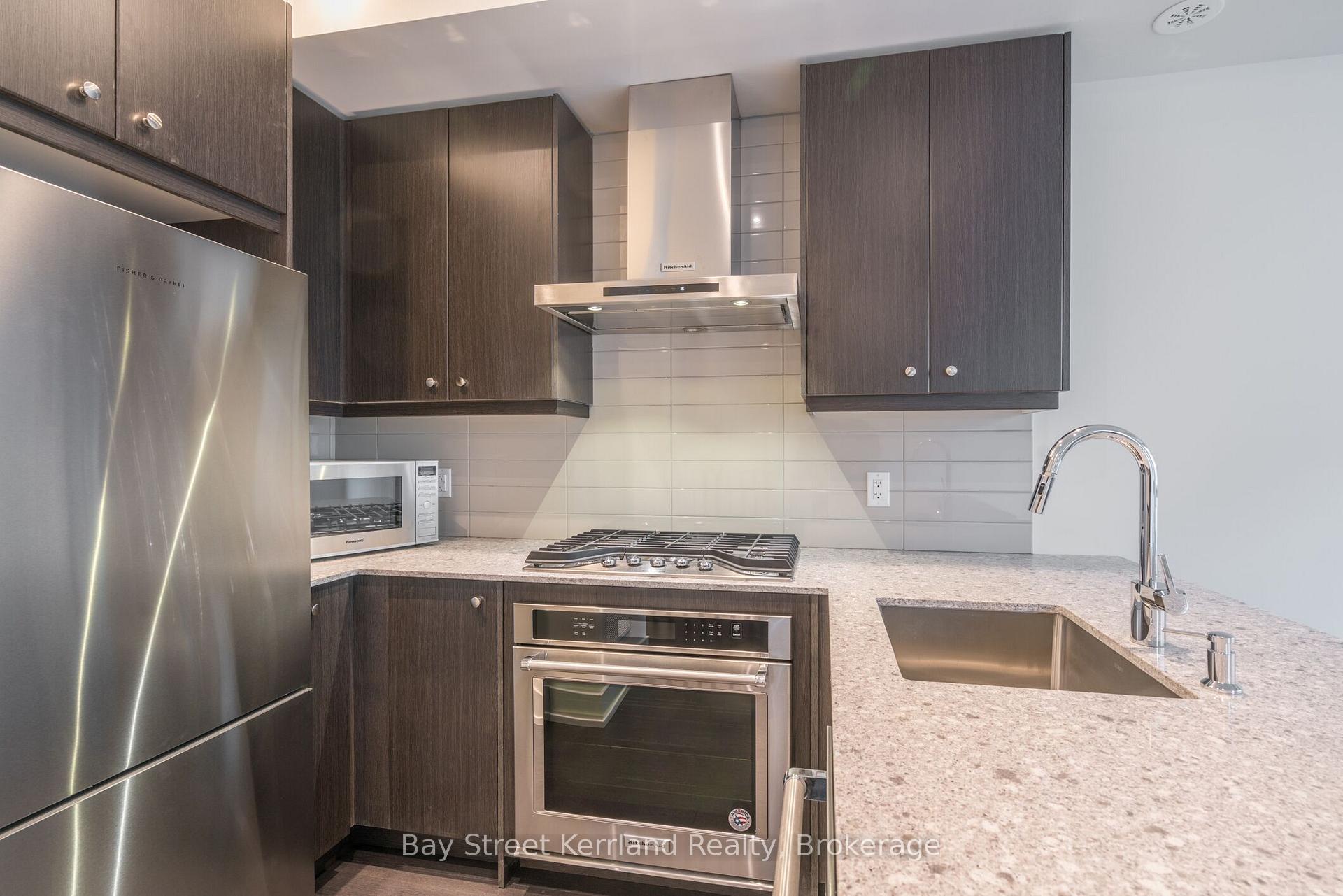 Photo 5 of Unit 5, 52 Holmes Avenue W, North York, Willowdale East — HOMEH