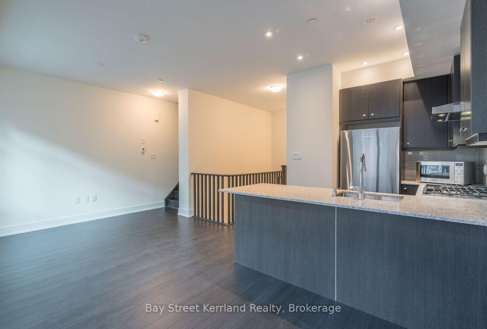 Photo 6 of Unit 5, 52 Holmes Avenue W, North York, Willowdale East — HOMEH