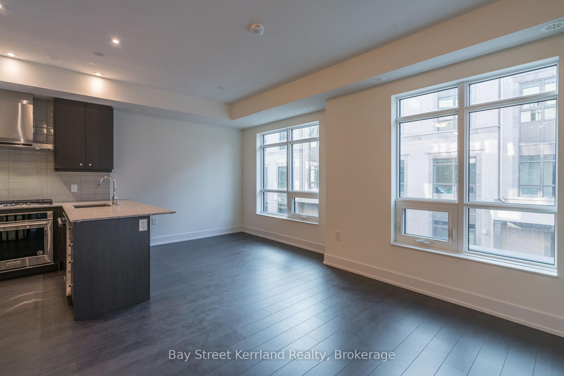 Photo 7 of Unit 5, 52 Holmes Avenue W, North York, Willowdale East — HOMEH