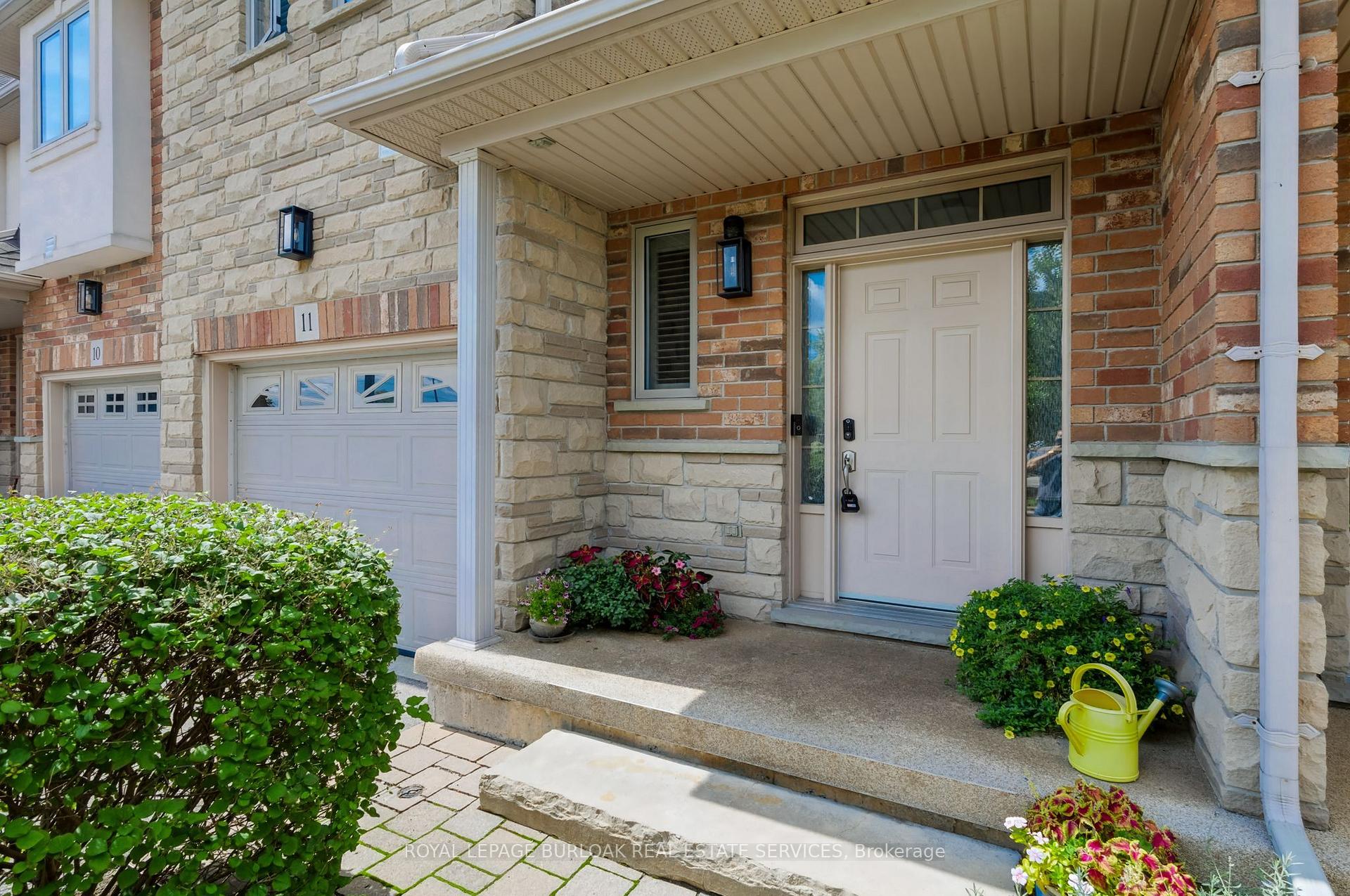 Photo 3 of Unit 11, 5151 Upper Middle Road, Burlington, Orchard — HOMEH