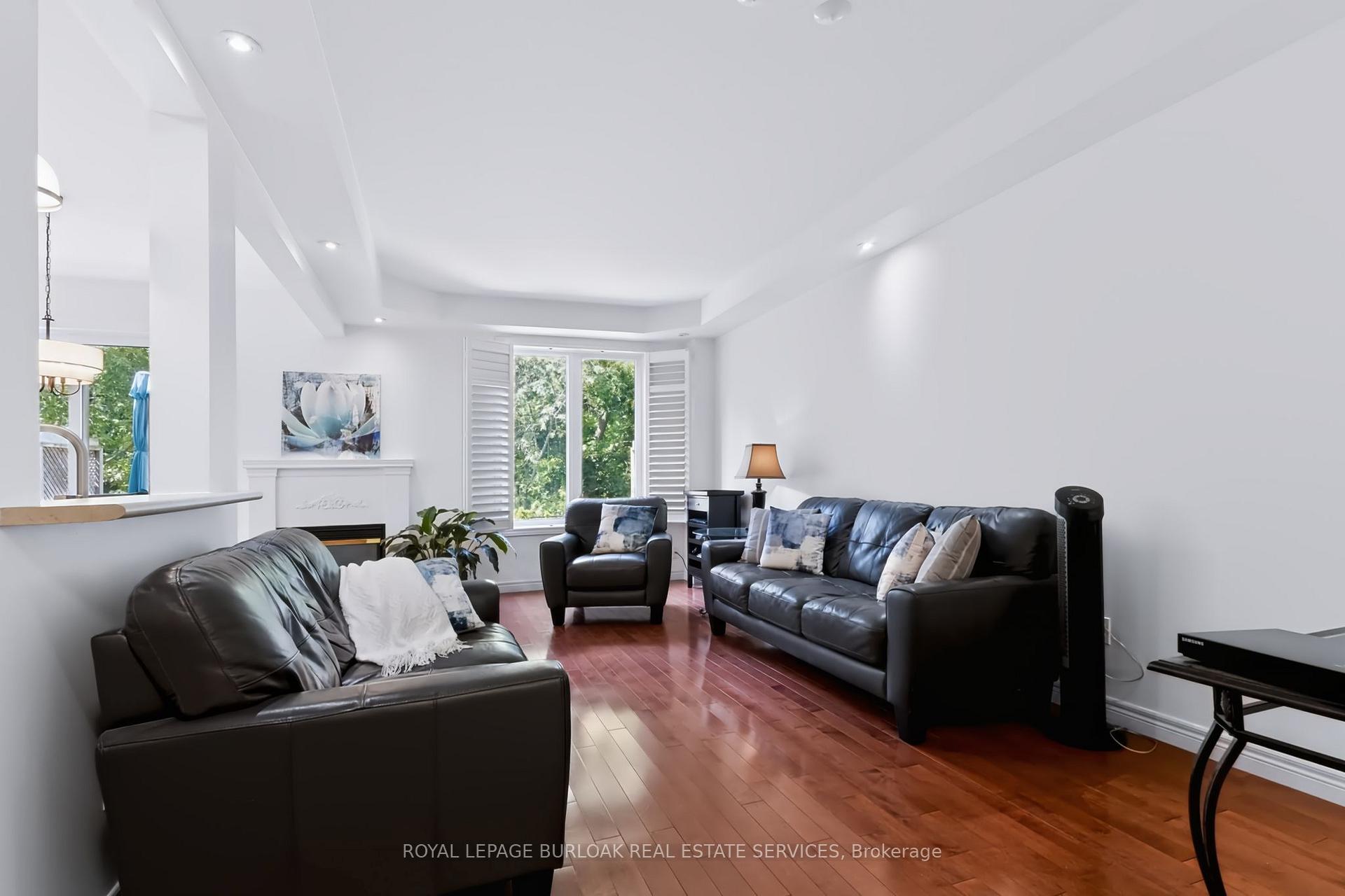Photo 6 of Unit 11, 5151 Upper Middle Road, Burlington, Orchard — HOMEH