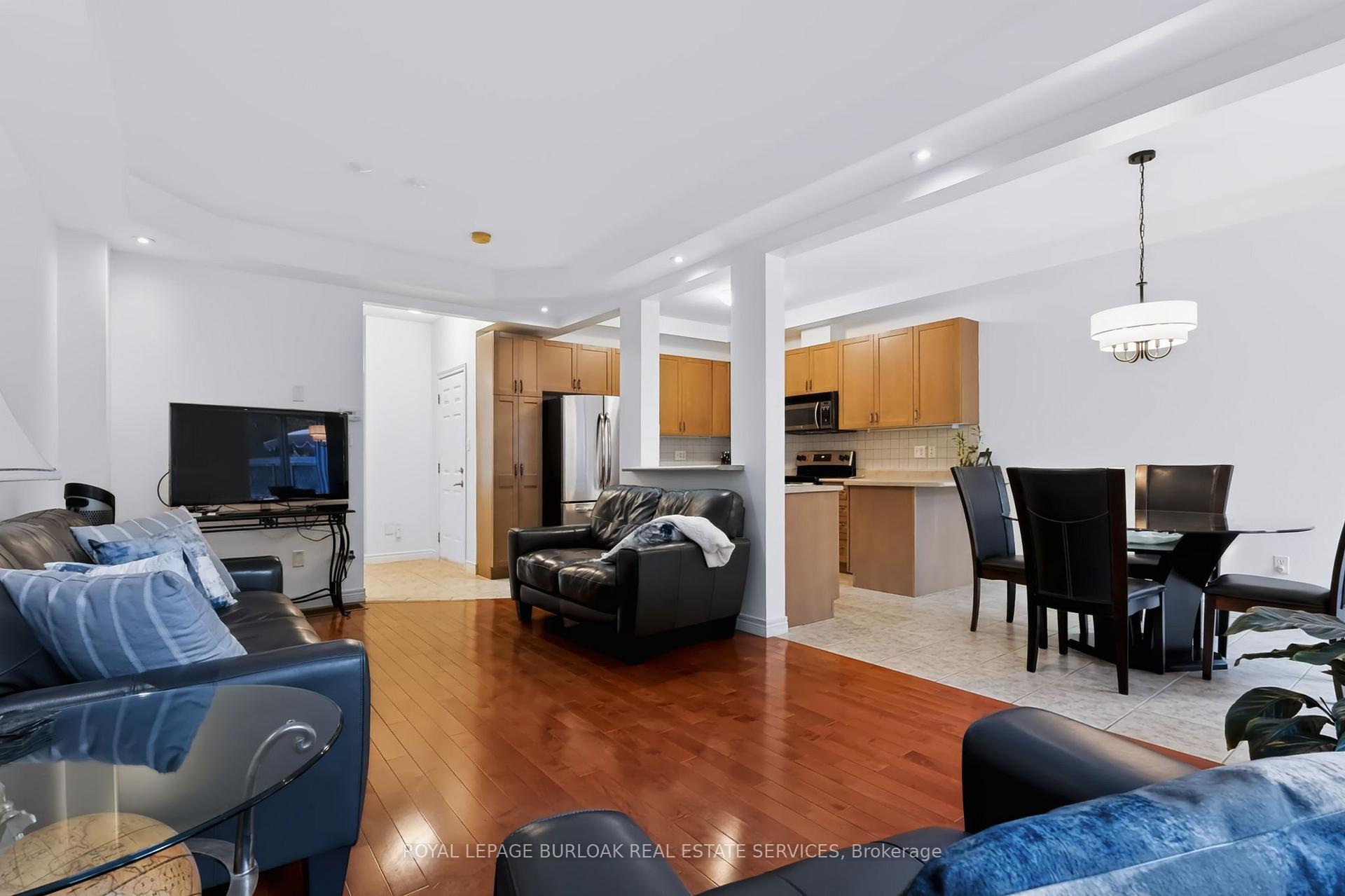 Photo 8 of Unit 11, 5151 Upper Middle Road, Burlington, Orchard — HOMEH