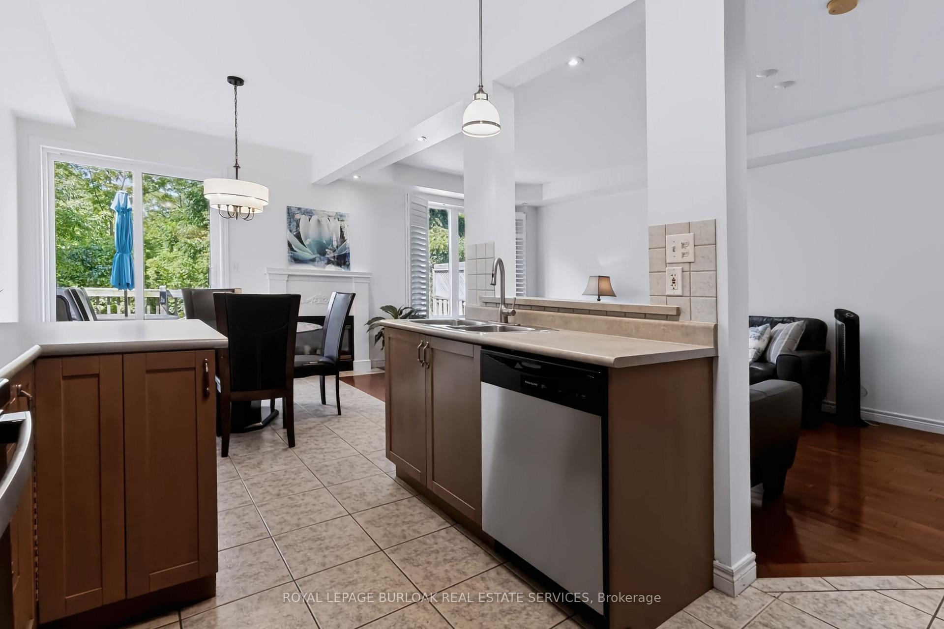 Photo 13 of Unit 11, 5151 Upper Middle Road, Burlington, Orchard — HOMEH