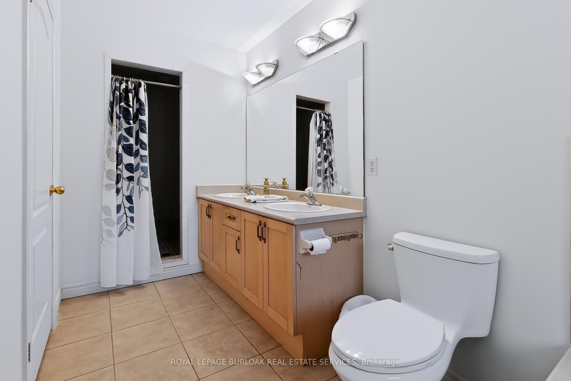 Photo 19 of Unit 11, 5151 Upper Middle Road, Burlington, Orchard — HOMEH