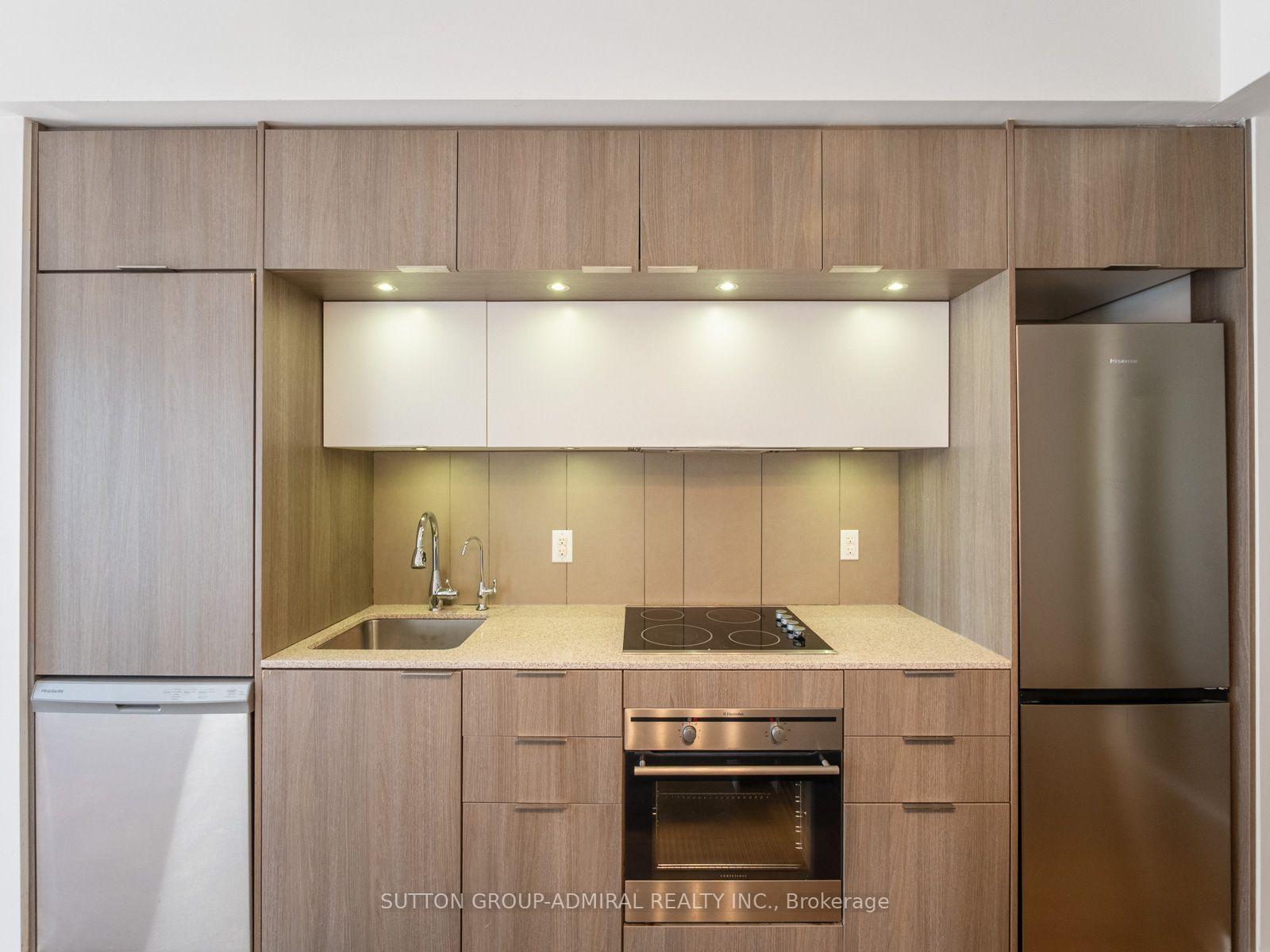 Photo 5 of Unit 907, 170 Sumach Street, Toronto, Regent Park — HOMEH