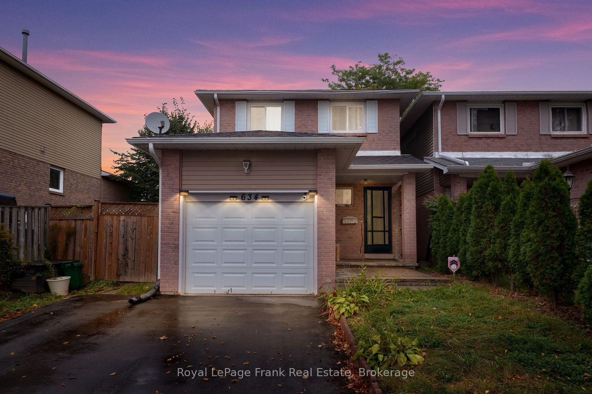 Photo 1 of 634 Down Crescent, Oshawa, Donevan — HOMEH