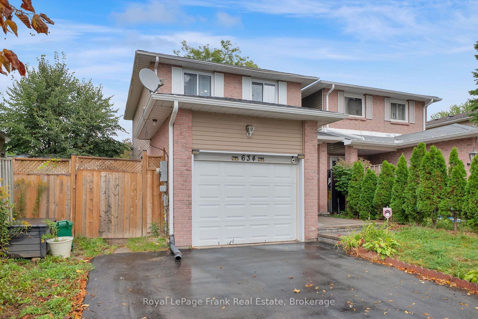 Photo 5 of 634 Down Crescent, Oshawa, Donevan — HOMEH