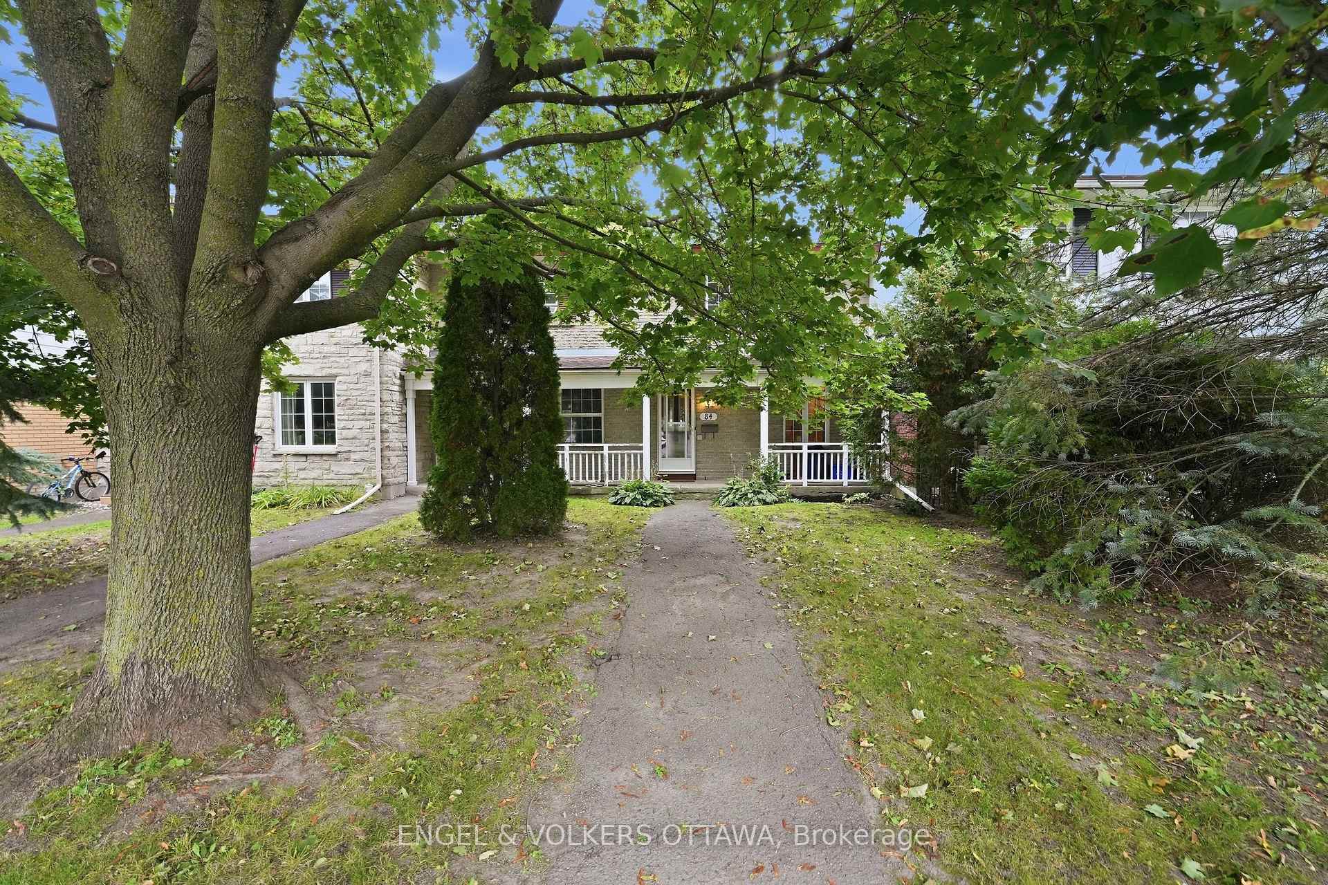 Photo 3 of 84 Monterey Drive, Ottawa, Leslie Park — HOMEH