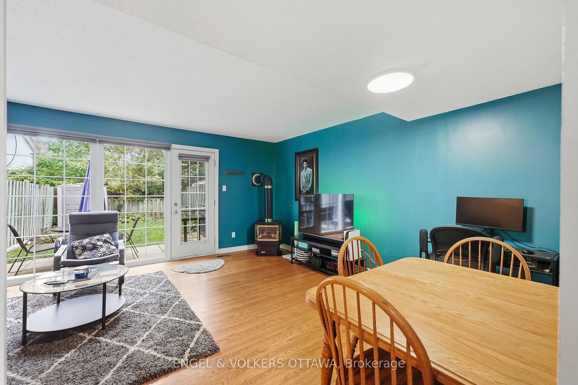 Photo 5 of 84 Monterey Drive, Ottawa, Leslie Park — HOMEH