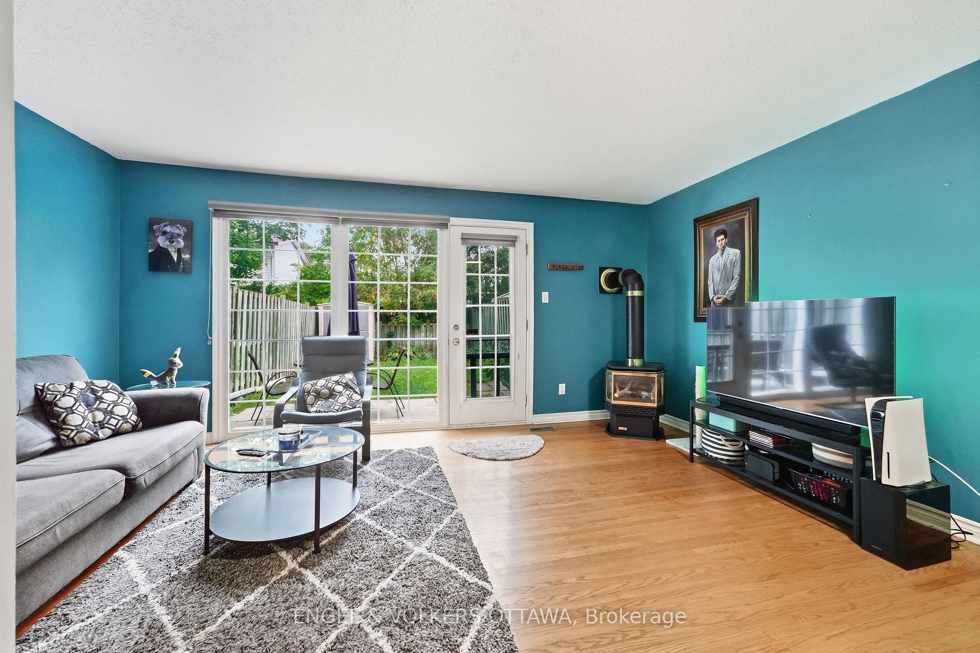 Photo 7 of 84 Monterey Drive, Ottawa, Leslie Park — HOMEH