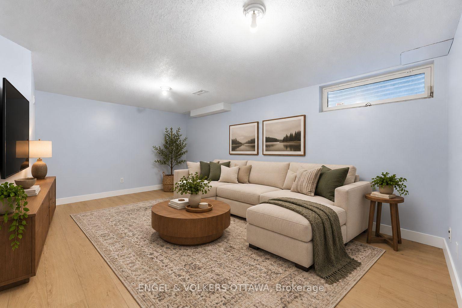 Photo 18 of 84 Monterey Drive, Ottawa, Leslie Park — HOMEH