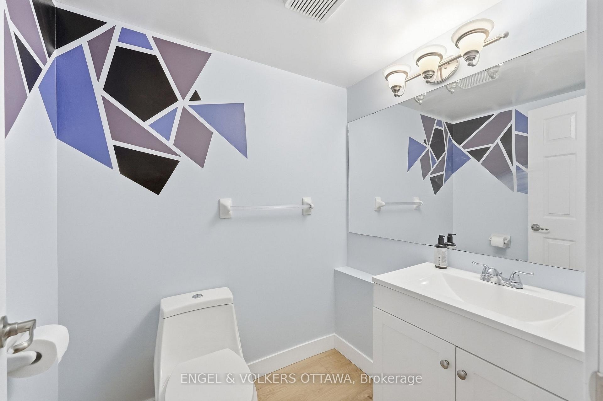 Photo 20 of 84 Monterey Drive, Ottawa, Leslie Park — HOMEH