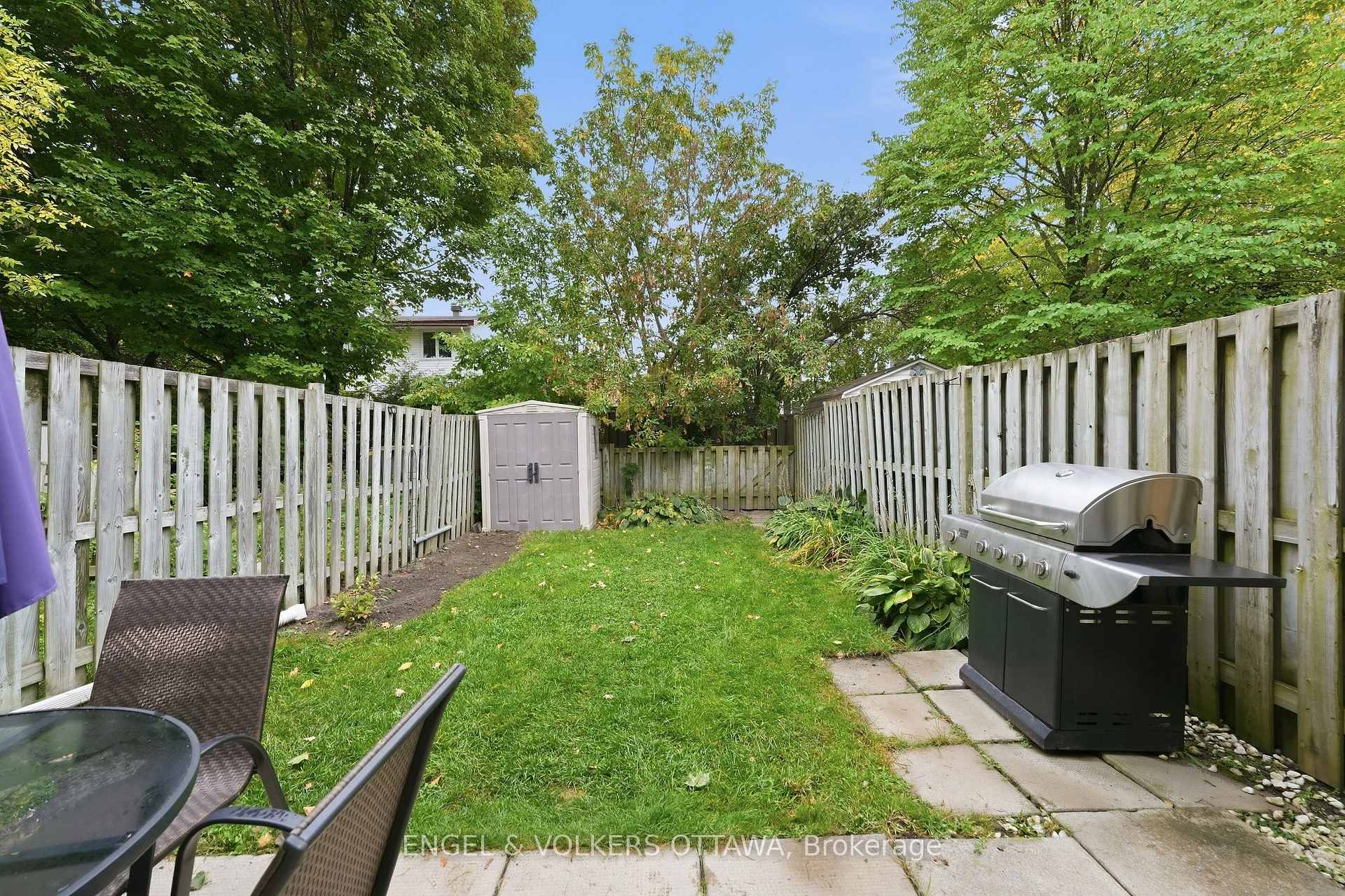 Photo 22 of 84 Monterey Drive, Ottawa, Leslie Park — HOMEH