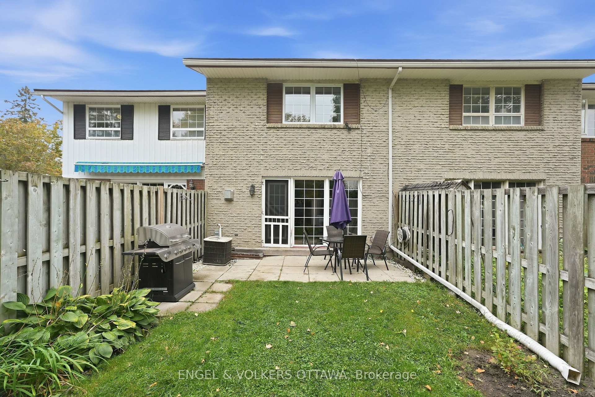 Photo 23 of 84 Monterey Drive, Ottawa, Leslie Park — HOMEH