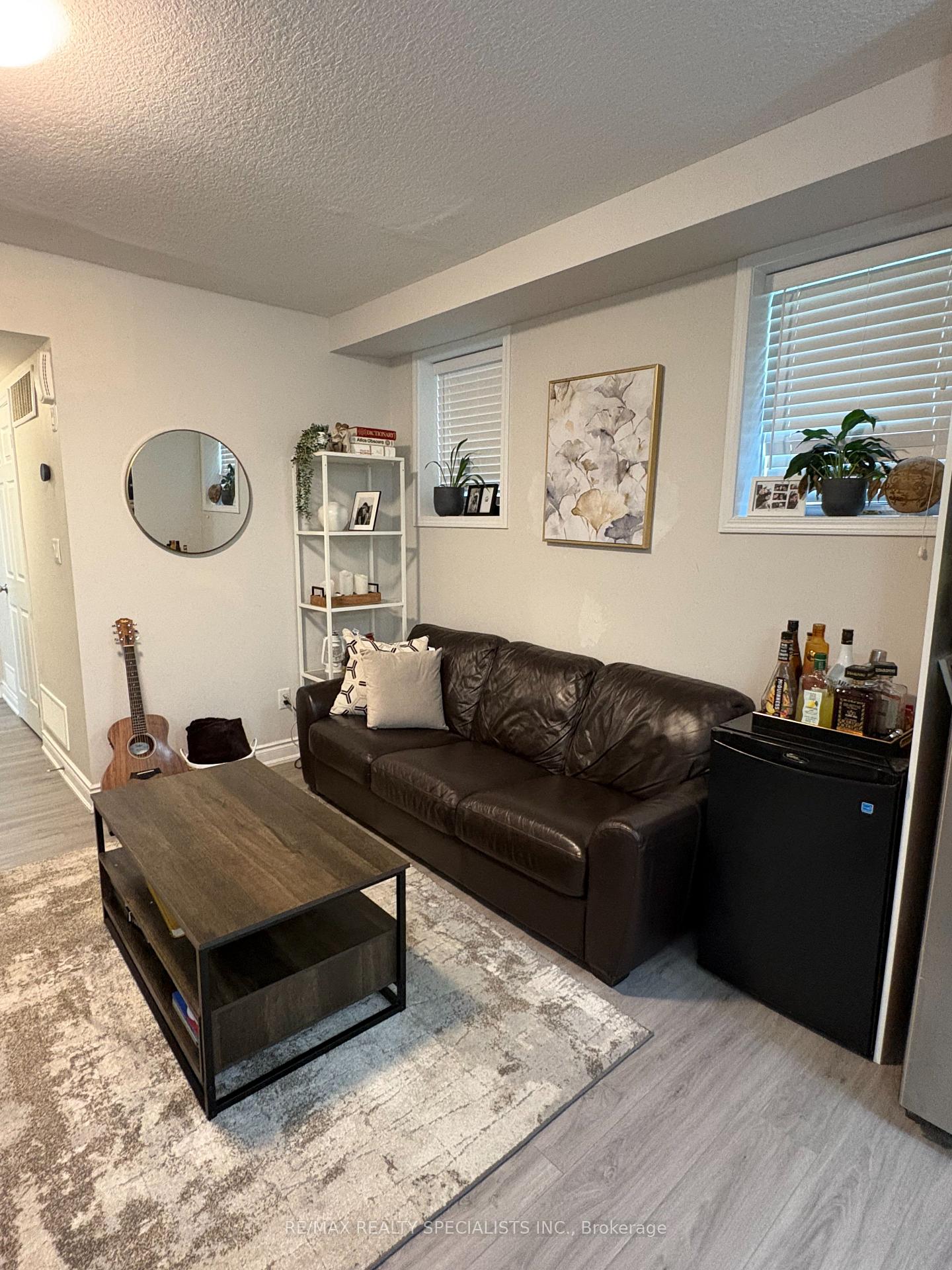 Photo 6 of Unit 41, 3200 Singleton Avenue, London, South W — HOMEH