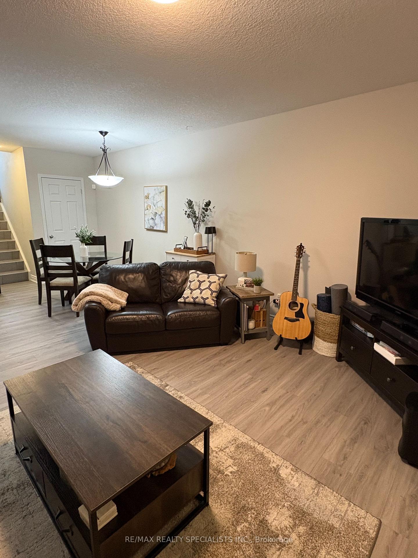 Photo 12 of Unit 41, 3200 Singleton Avenue, London, South W — HOMEH