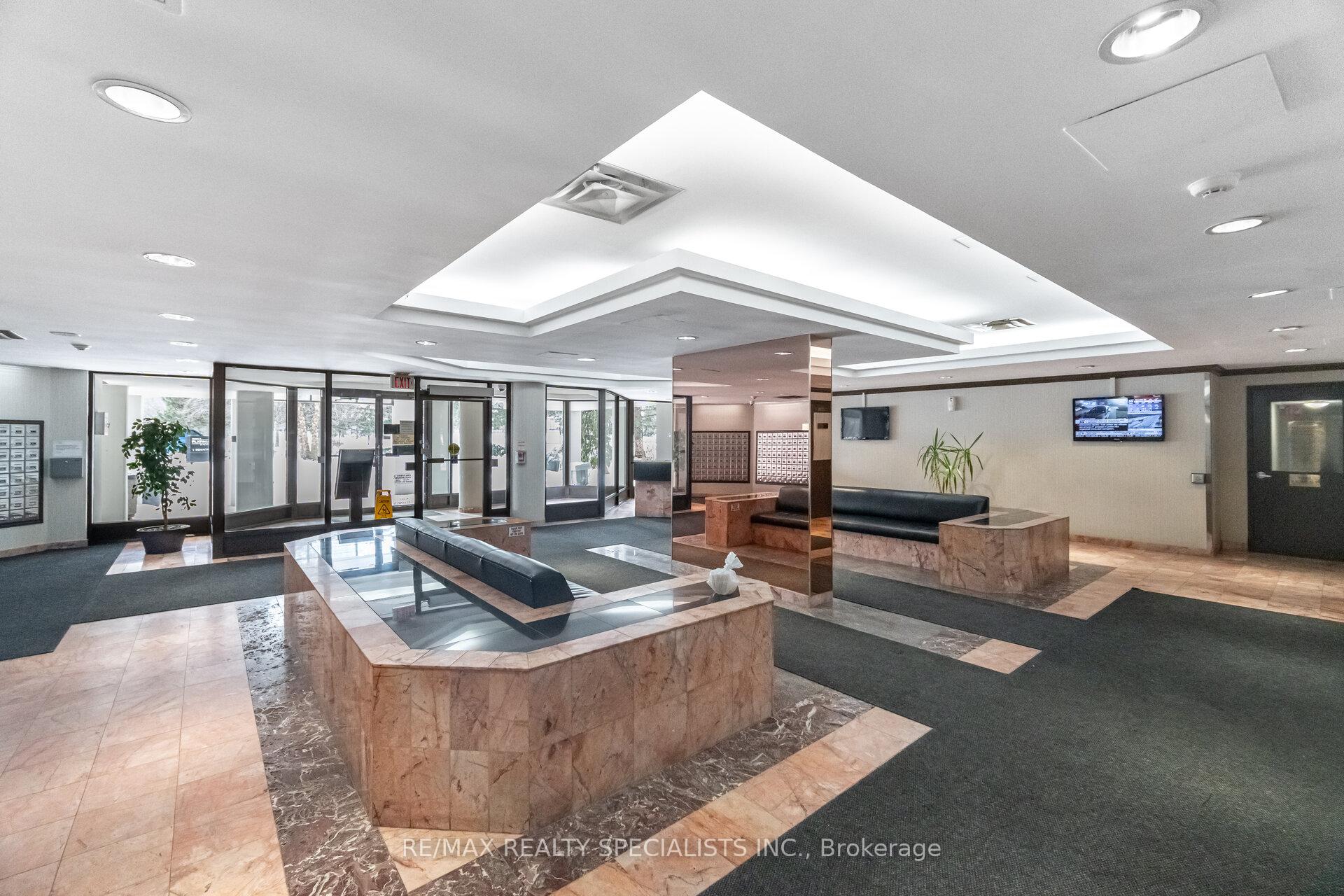 Photo 3 of Unit 611, 1 Rowntree Road, Etobicoke, Mount Olive-Silverstone-Jamestown — HOMEH