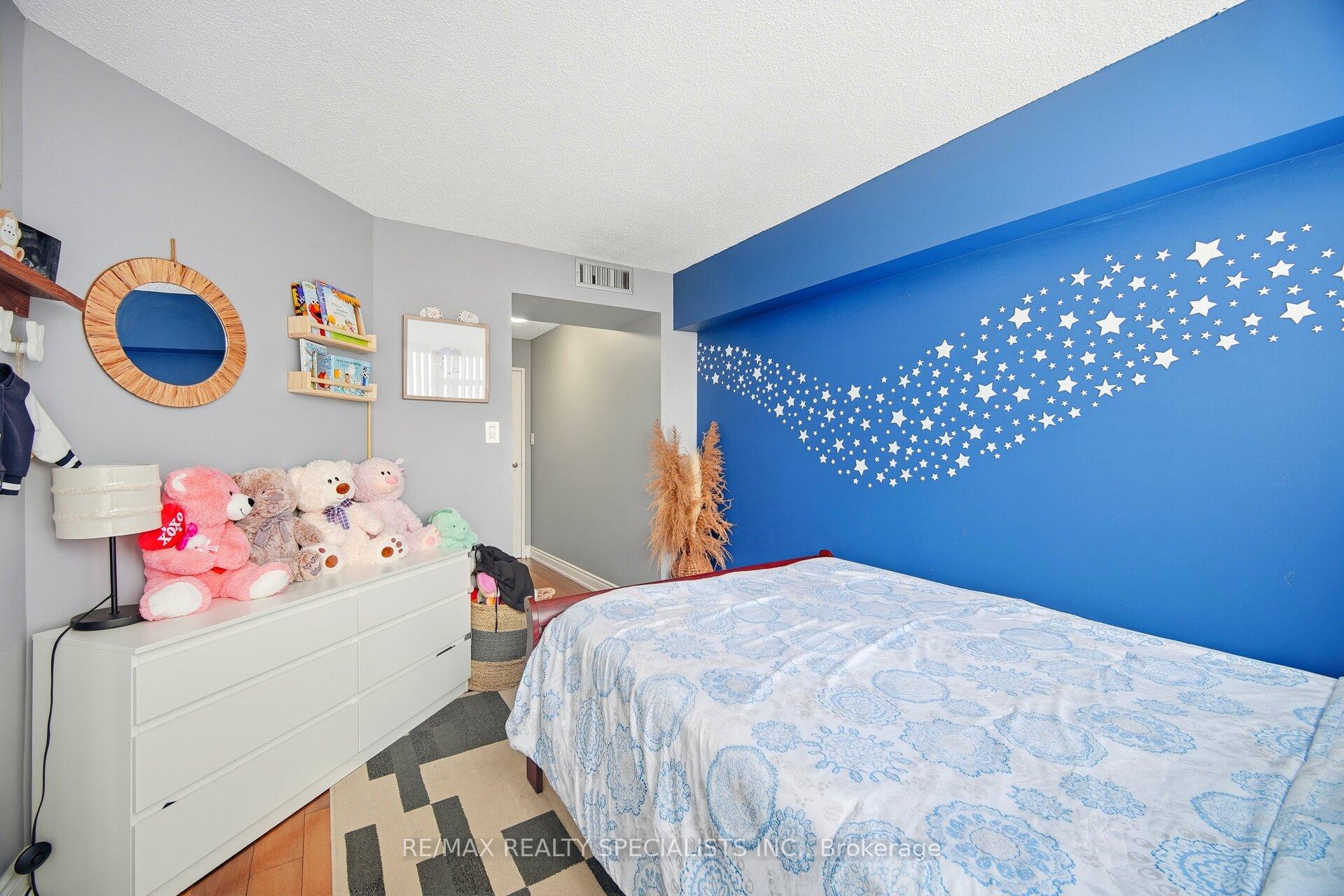 Photo 5 of Unit 611, 1 Rowntree Road, Etobicoke, Mount Olive-Silverstone-Jamestown — HOMEH