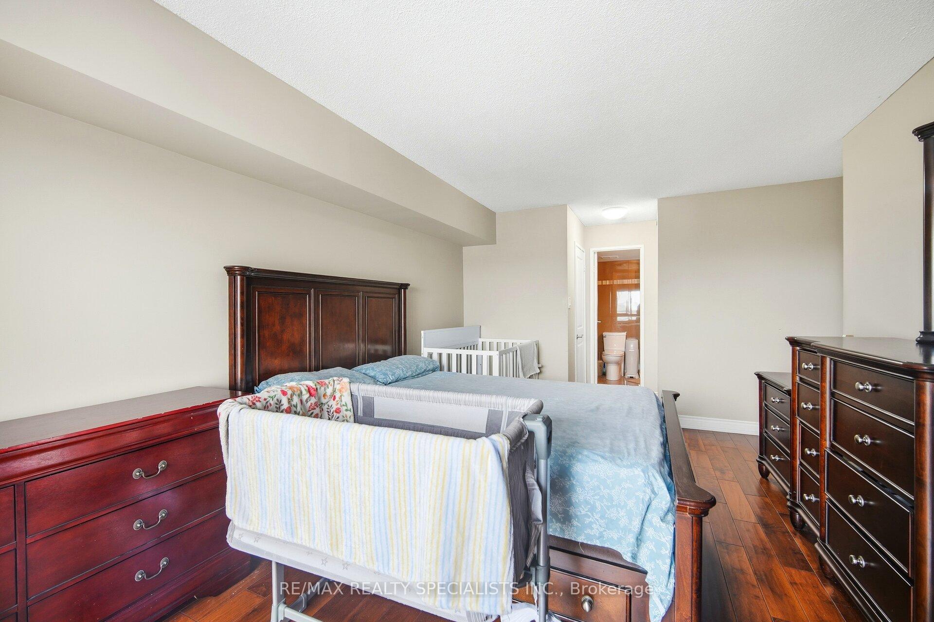 Photo 9 of Unit 611, 1 Rowntree Road, Etobicoke, Mount Olive-Silverstone-Jamestown — HOMEH