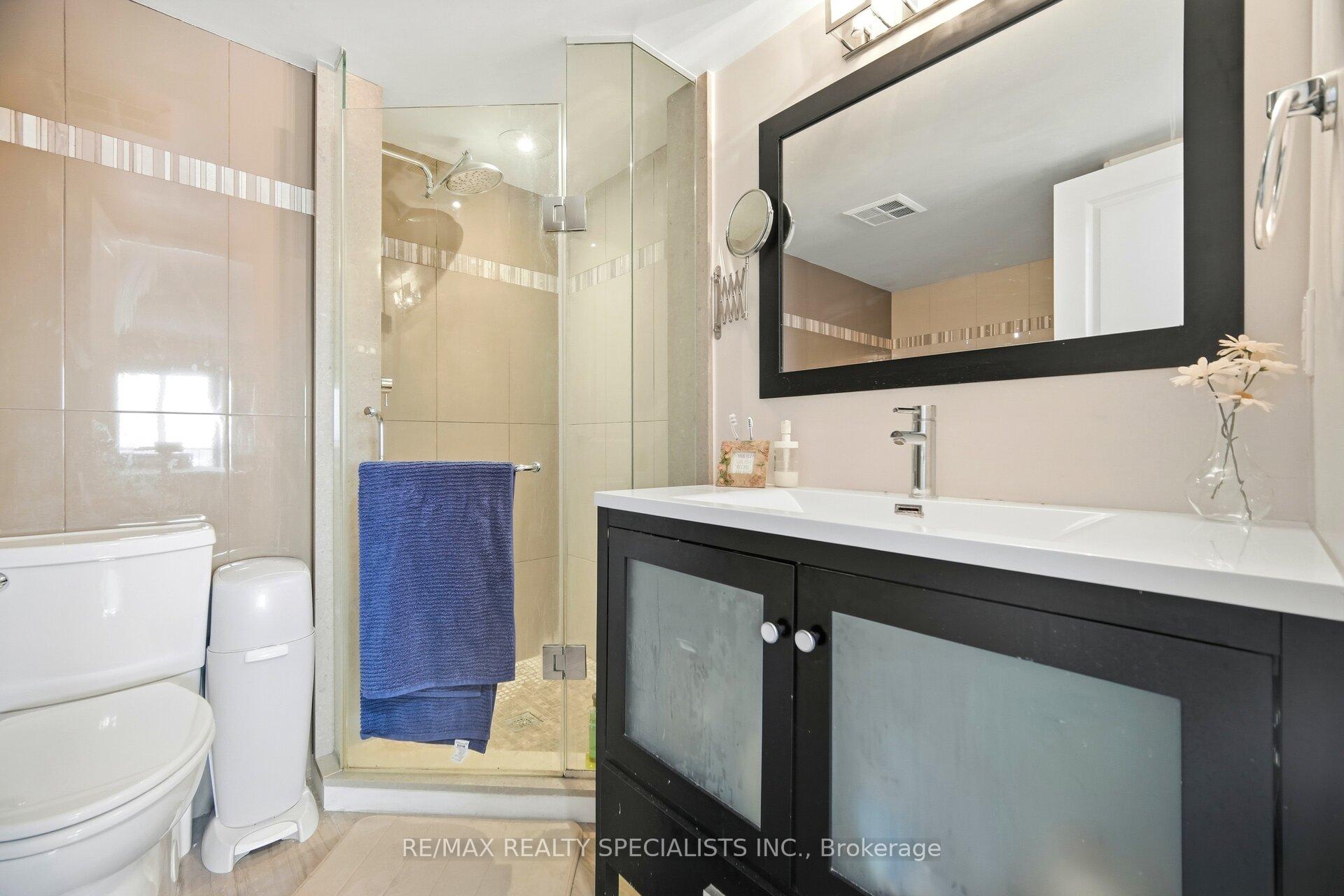 Photo 10 of Unit 611, 1 Rowntree Road, Etobicoke, Mount Olive-Silverstone-Jamestown — HOMEH