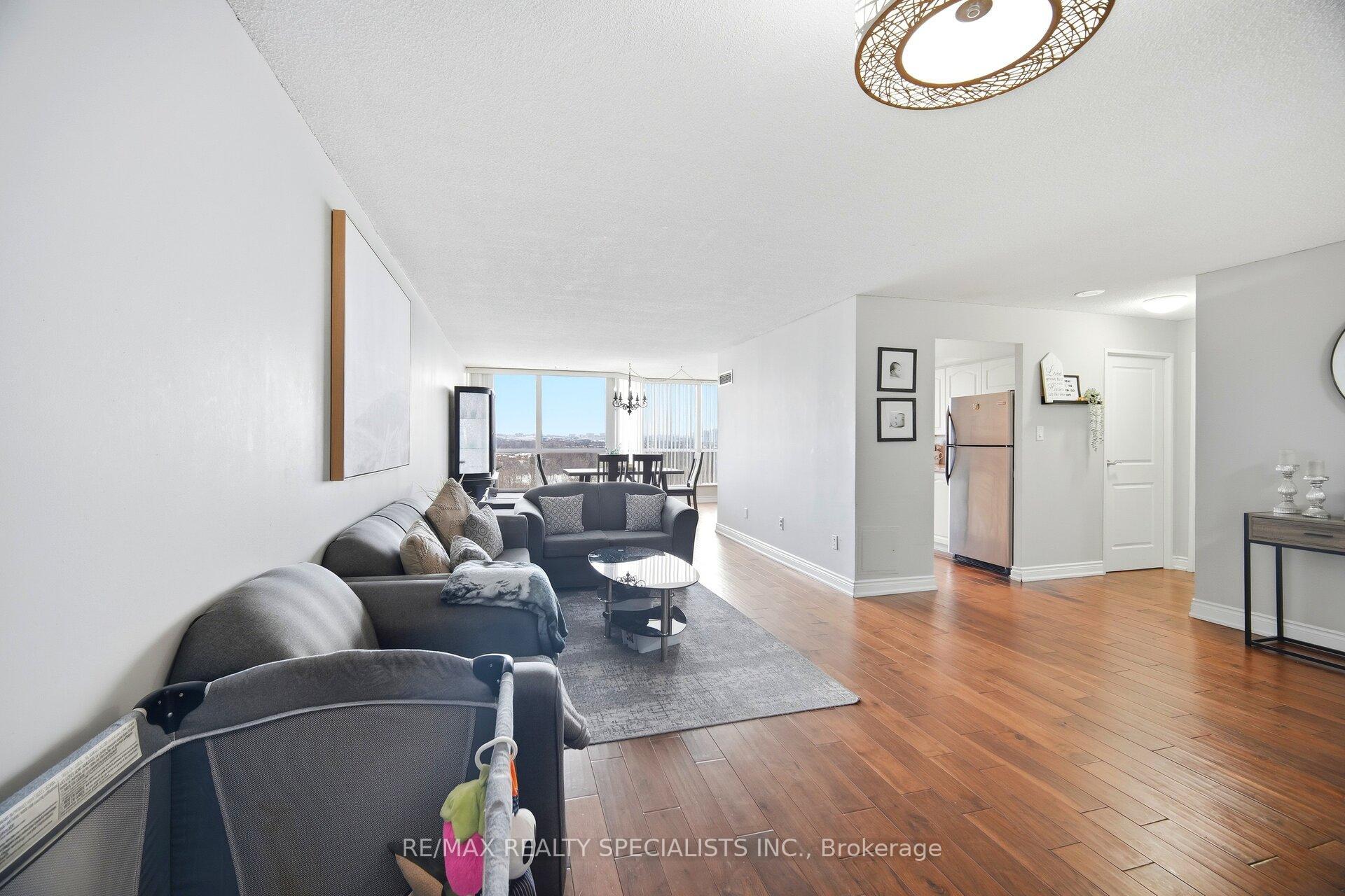 Photo 16 of Unit 611, 1 Rowntree Road, Etobicoke, Mount Olive-Silverstone-Jamestown — HOMEH