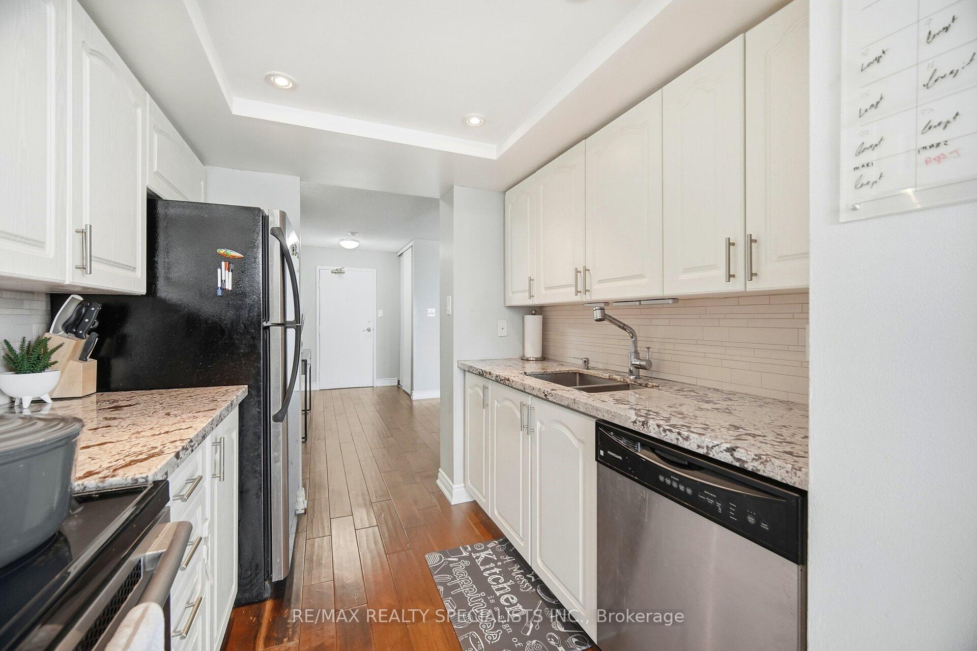 Photo 27 of Unit 611, 1 Rowntree Road, Etobicoke, Mount Olive-Silverstone-Jamestown — HOMEH