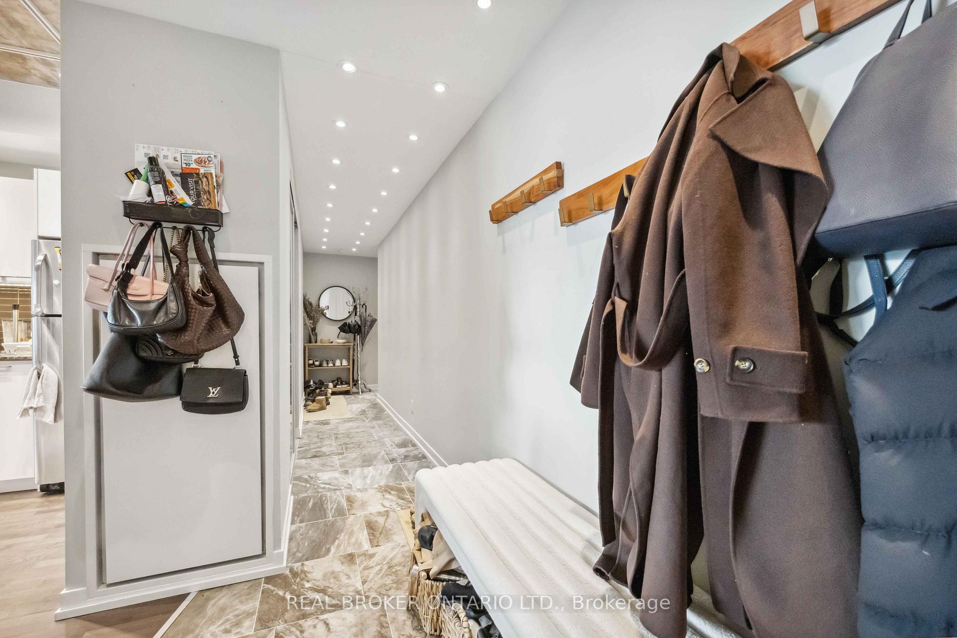 Photo 3 of Unit 222, 95 Bathurst Street, Toronto, Waterfront Communities — HOMEH