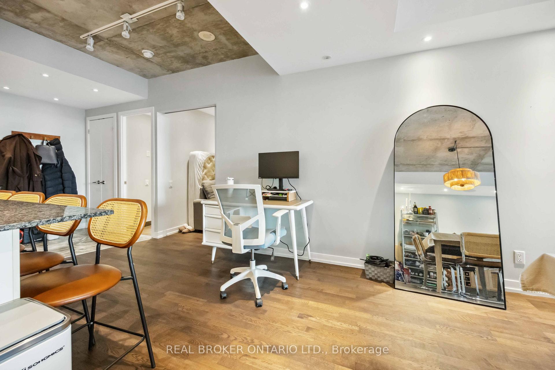 Photo 5 of Unit 222, 95 Bathurst Street, Toronto, Waterfront Communities — HOMEH