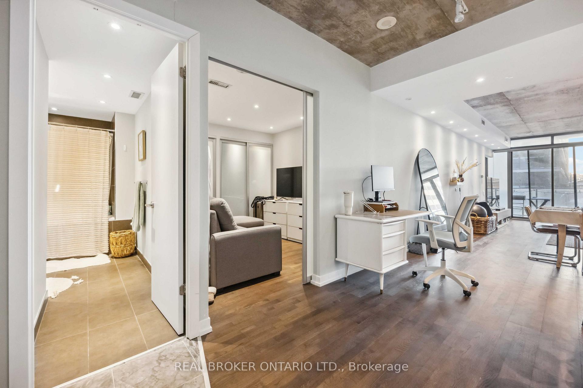 Photo 6 of Unit 222, 95 Bathurst Street, Toronto, Waterfront Communities — HOMEH