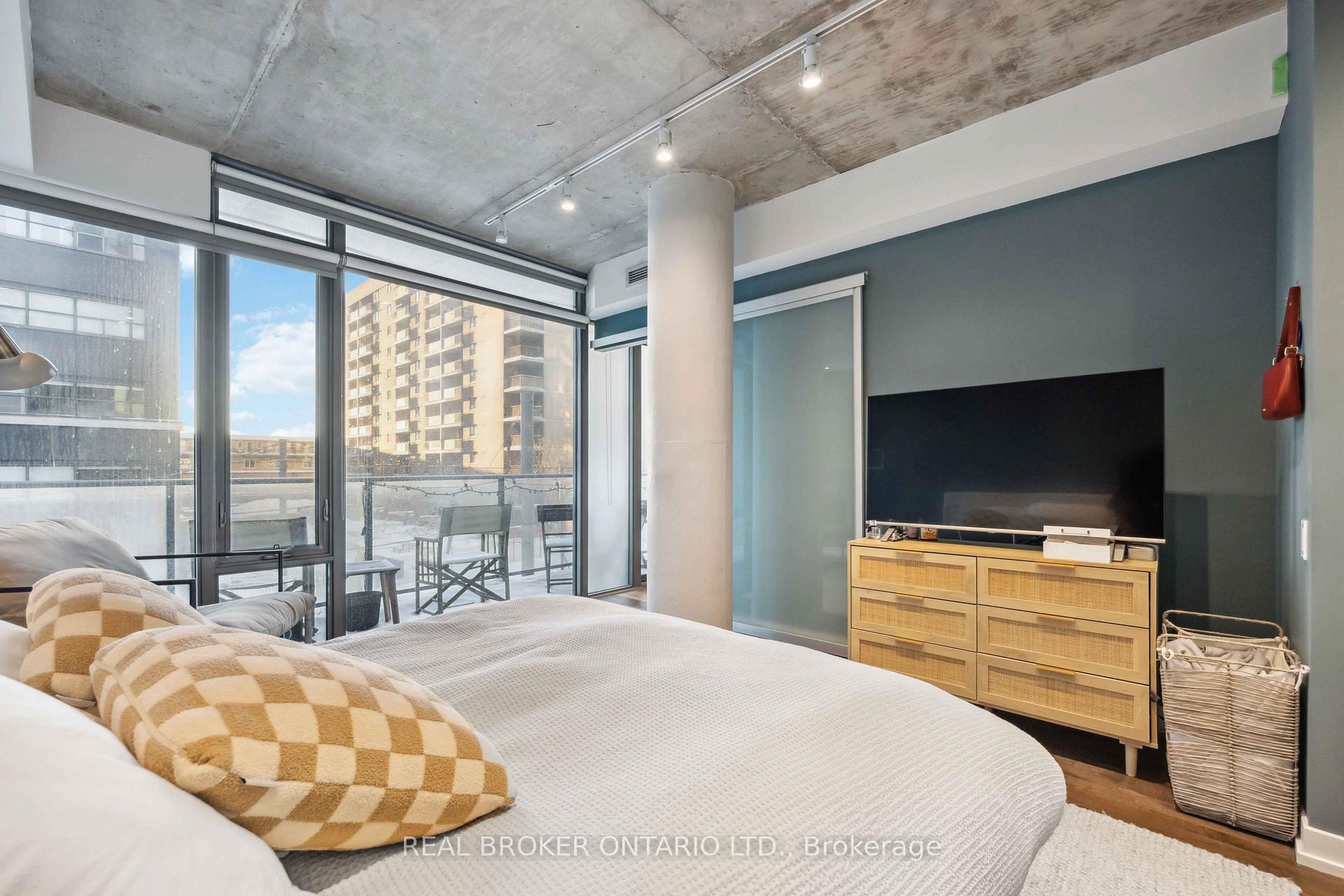 Photo 8 of Unit 222, 95 Bathurst Street, Toronto, Waterfront Communities — HOMEH