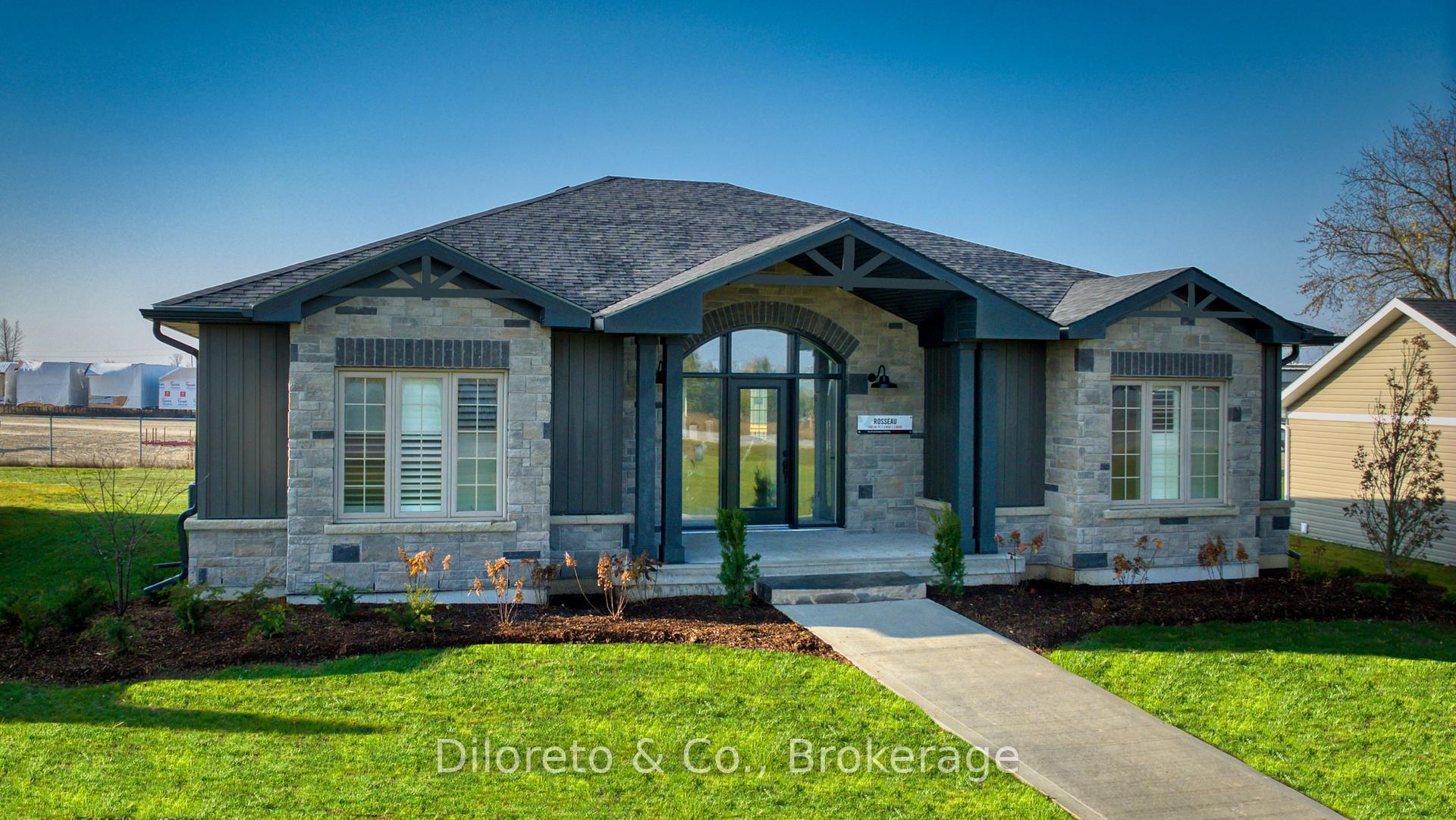 Photo of Unit A, 7307 Sideroad 5