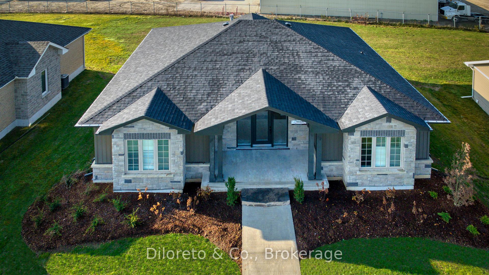 Photo 2 of Unit A, 7307 Sideroad 5, Wellington North, Rural Wellington North — HOMEH