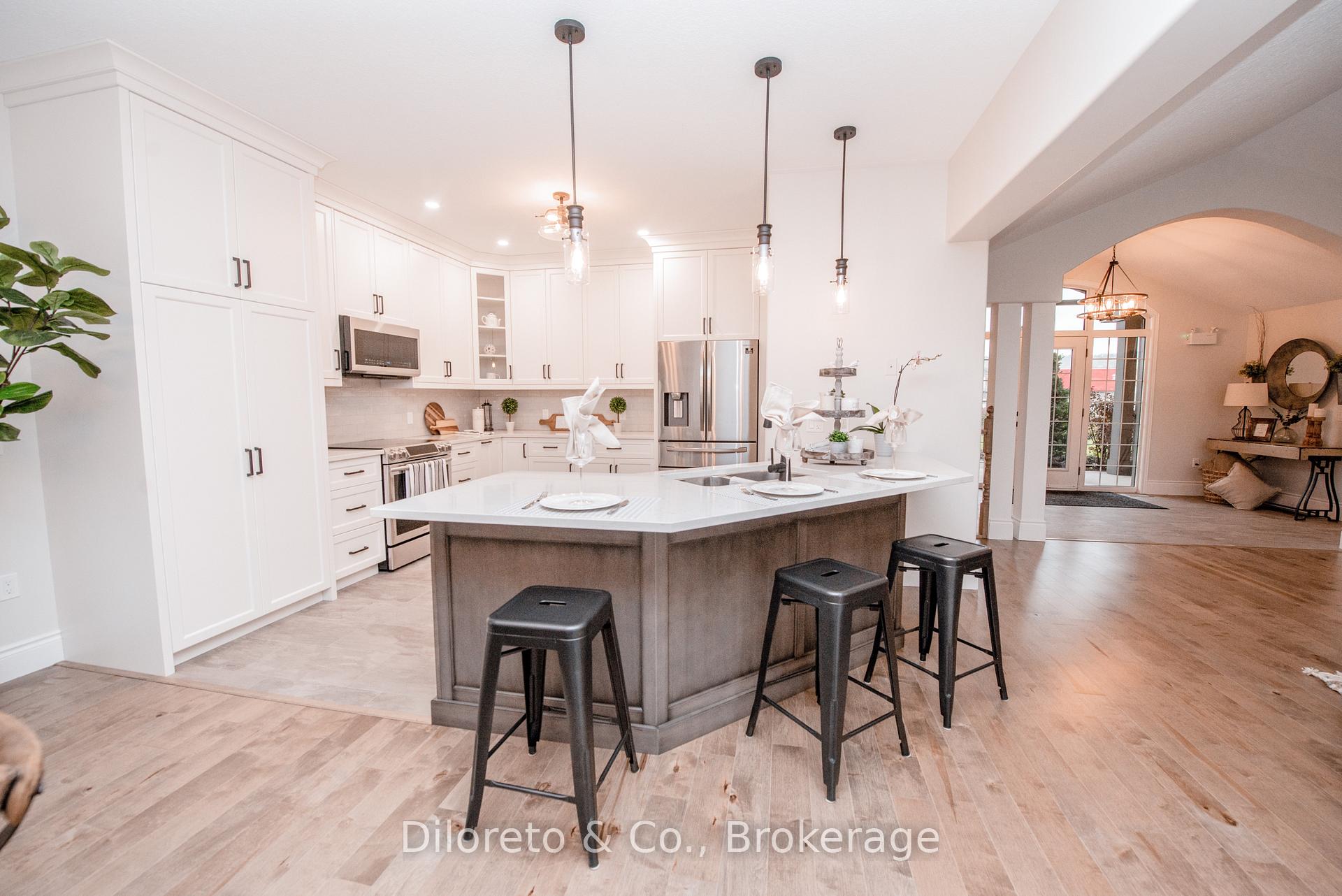 Photo 8 of Unit A, 7307 Sideroad 5, Wellington North, Rural Wellington North — HOMEH