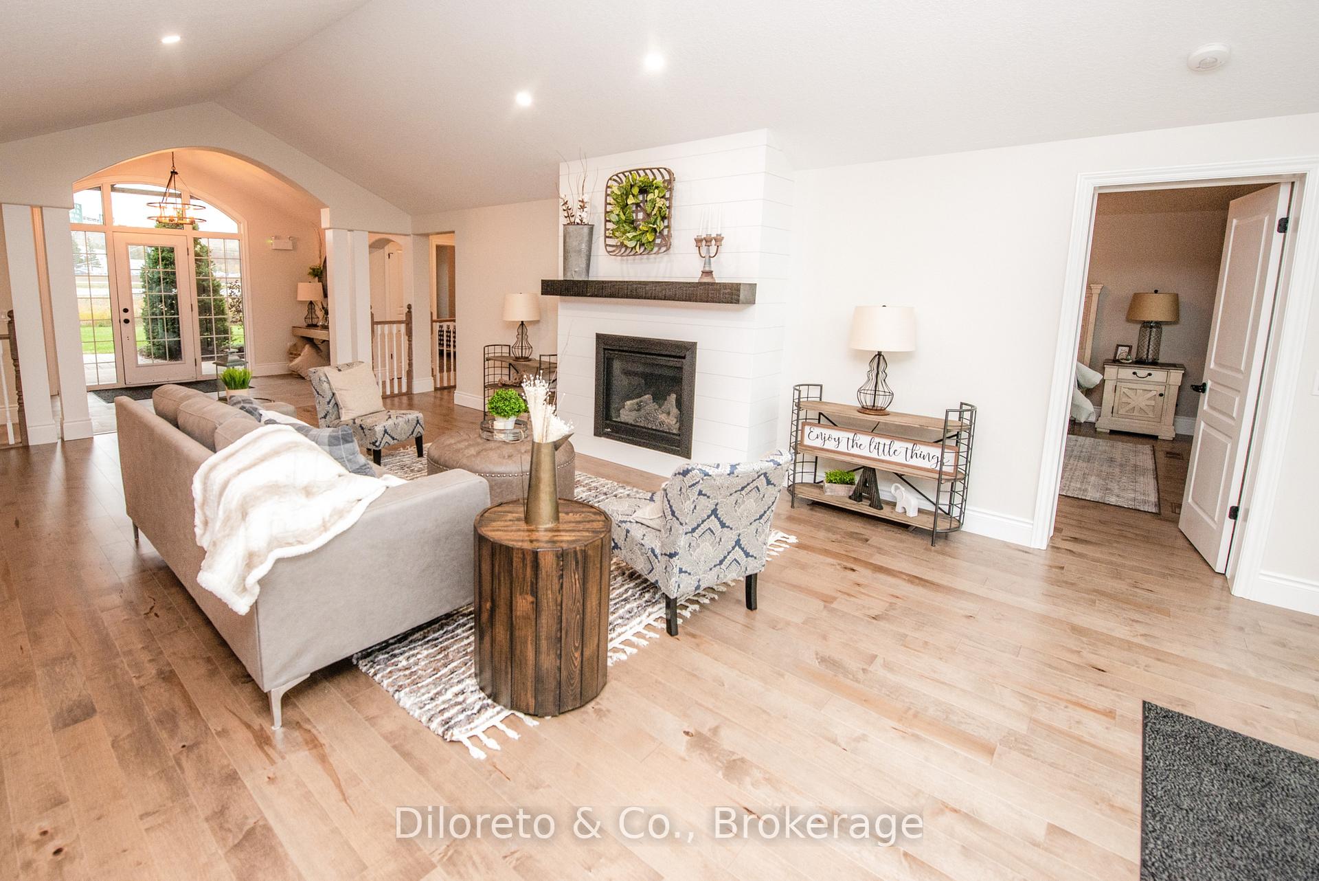 Photo 14 of Unit A, 7307 Sideroad 5, Wellington North, Rural Wellington North — HOMEH