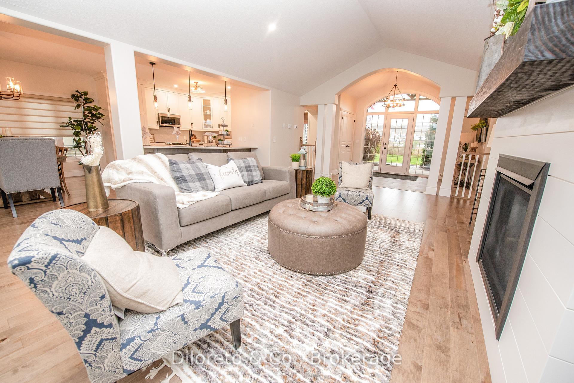 Photo 15 of Unit A, 7307 Sideroad 5, Wellington North, Rural Wellington North — HOMEH