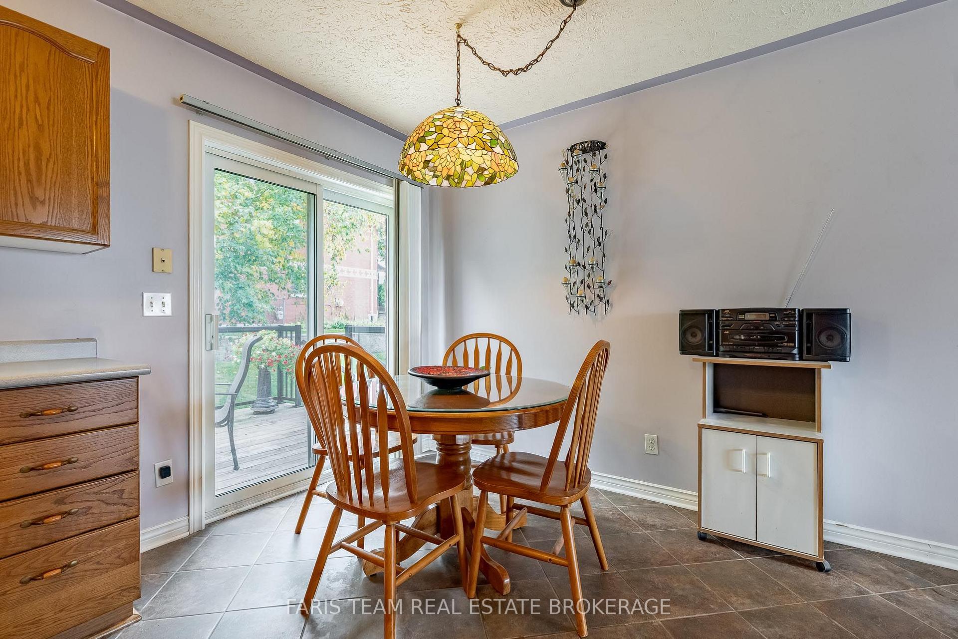Photo 8 of 4 Charles Street, Penetanguishene — HOMEH