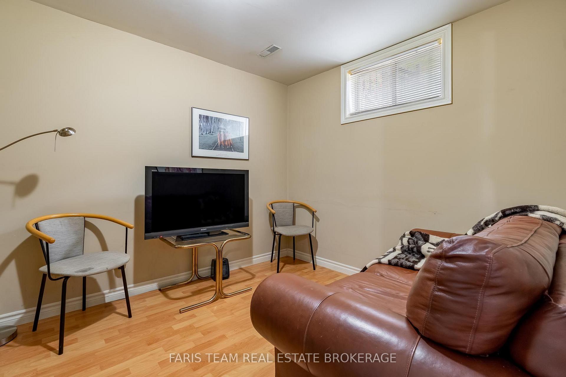 Photo 18 of 4 Charles Street, Penetanguishene — HOMEH